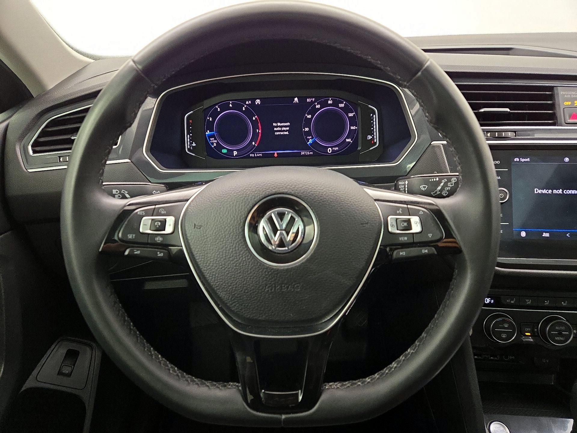Thumbnail: 2020 Volkswagen Tiguan - 10