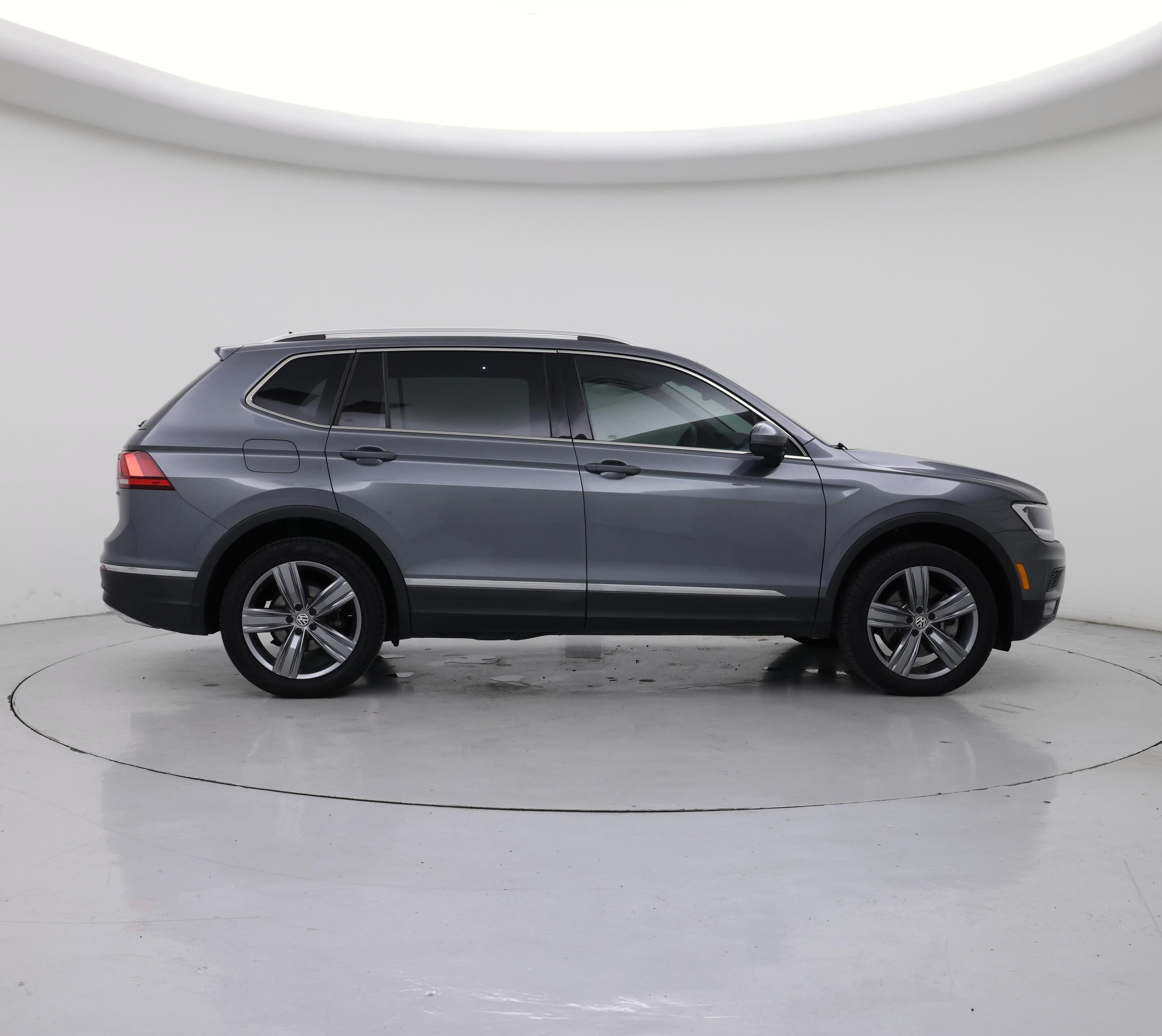 Thumbnail: 2020 Volkswagen Tiguan - 7