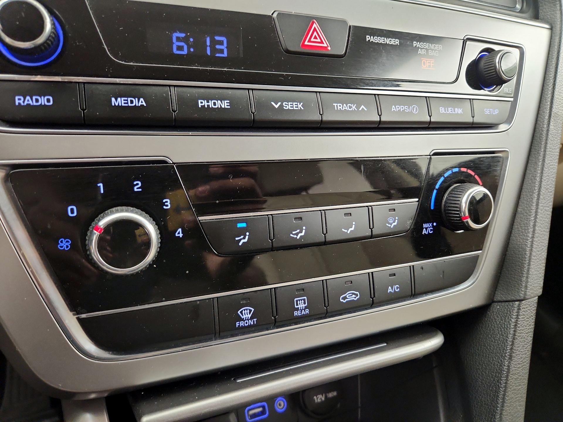 Thumbnail: 2016 Hyundai Sonata - 14