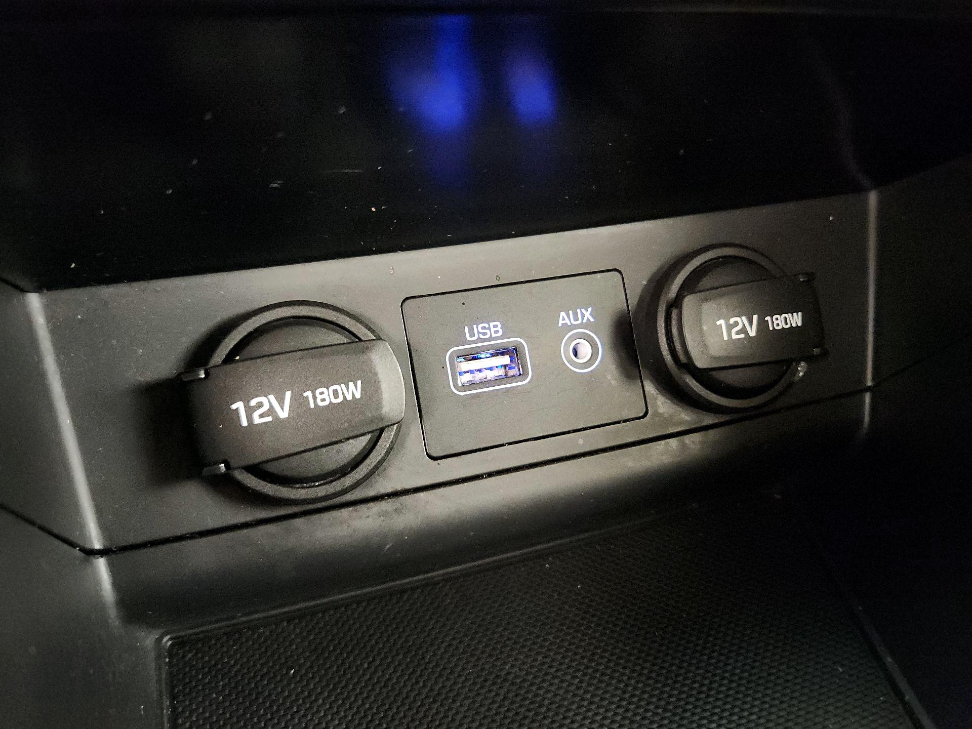 Thumbnail: 2016 Hyundai Sonata - 16