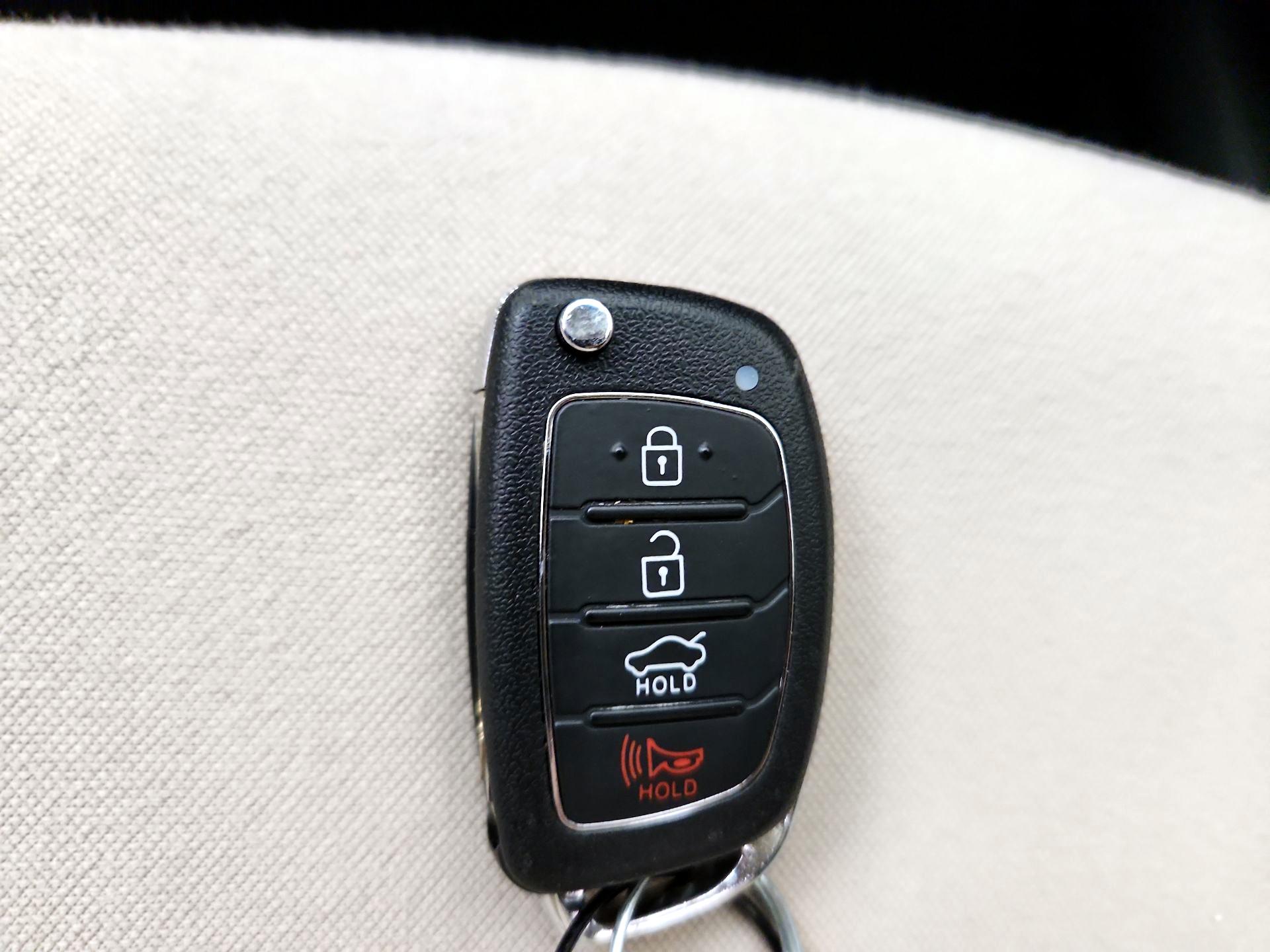 Thumbnail: 2016 Hyundai Sonata - 20