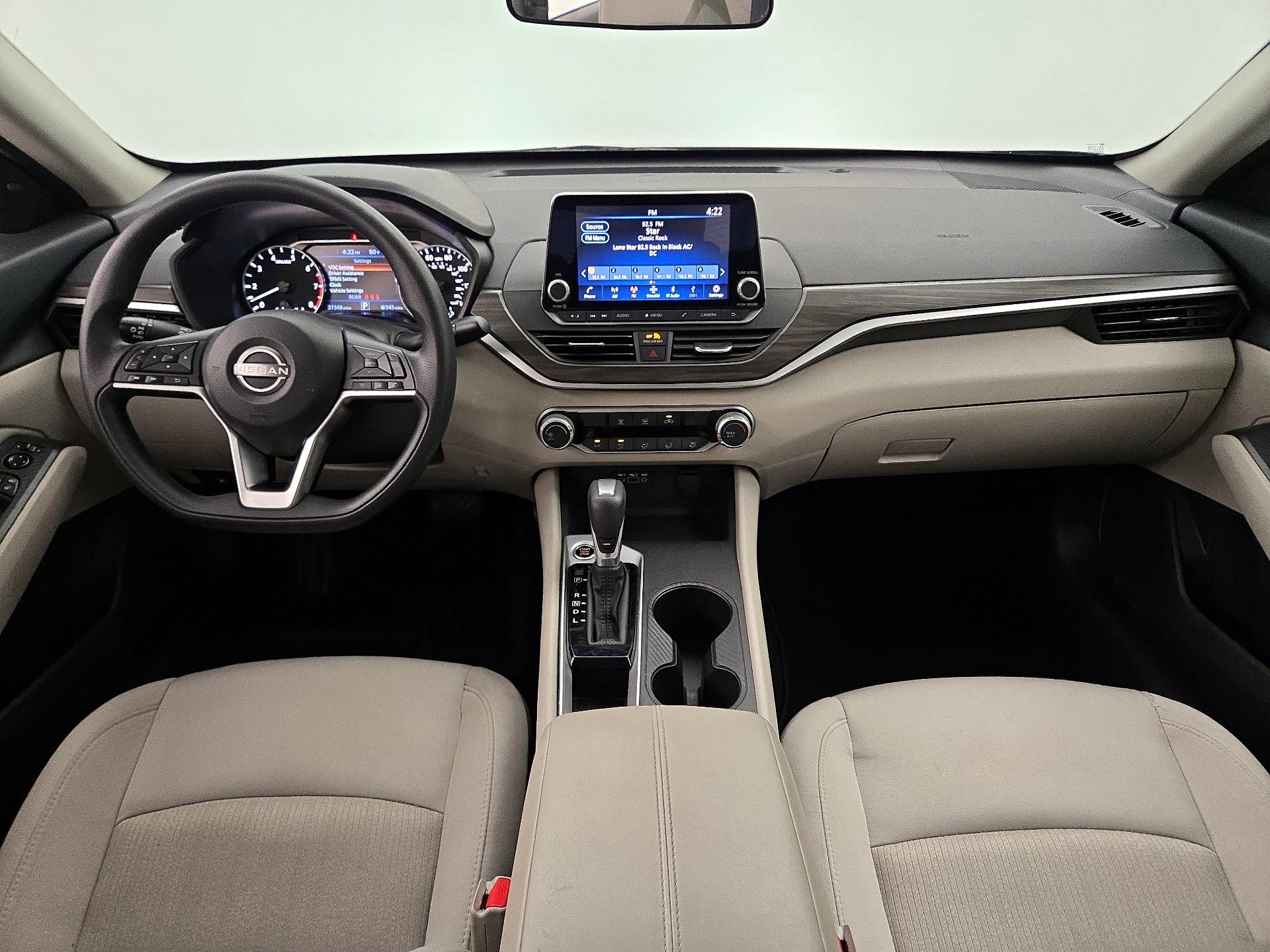 Thumbnail: 2025 Nissan Altima - 9