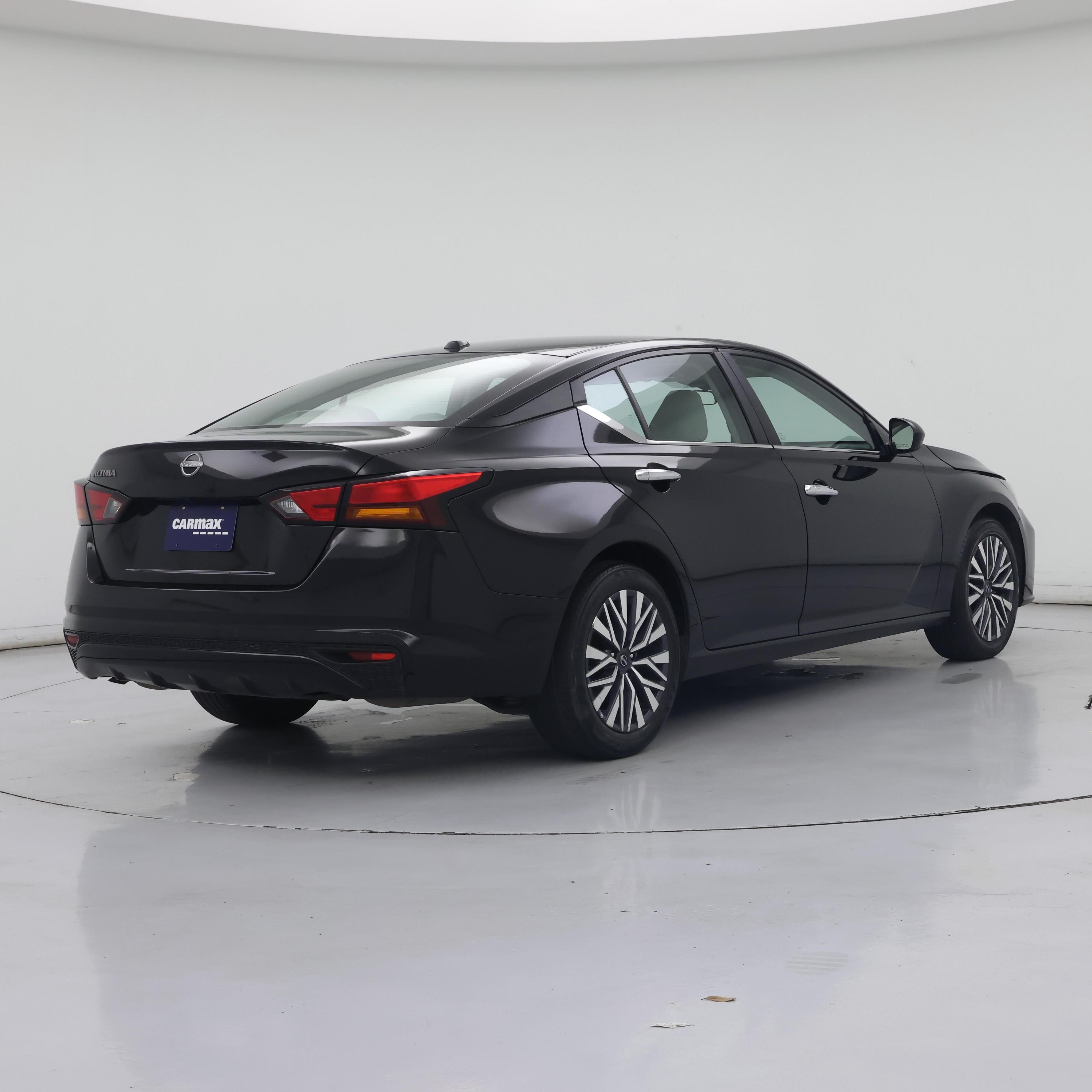 Thumbnail: 2025 Nissan Altima - 8