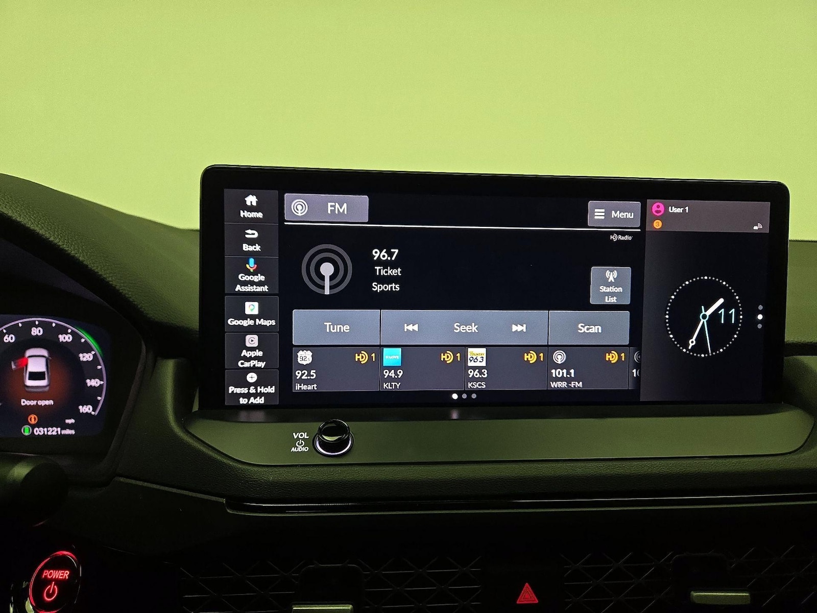 2024 Honda Accord Hybrid Touring - Photo 16