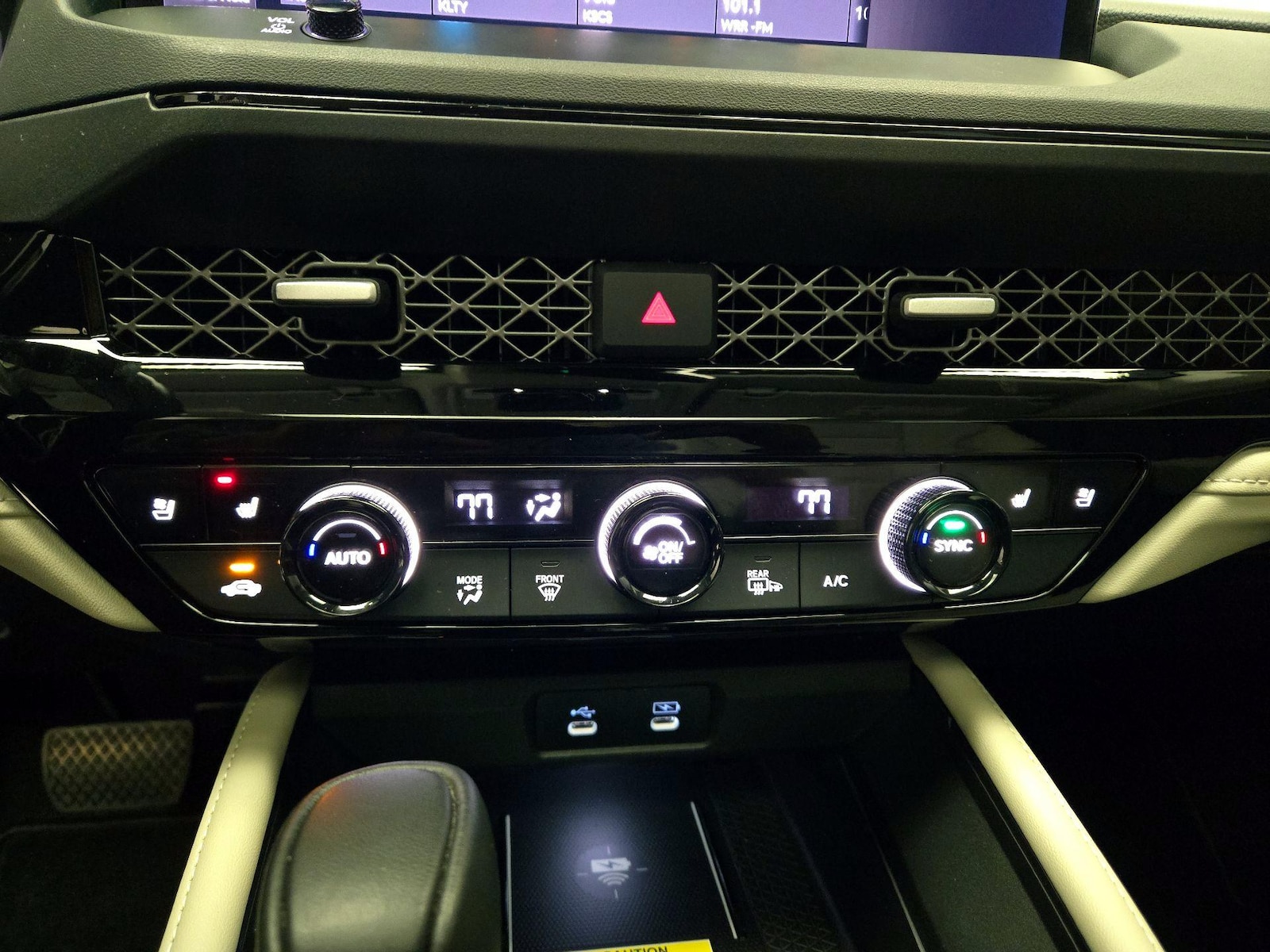 2024 Honda Accord Hybrid Touring - Photo 17
