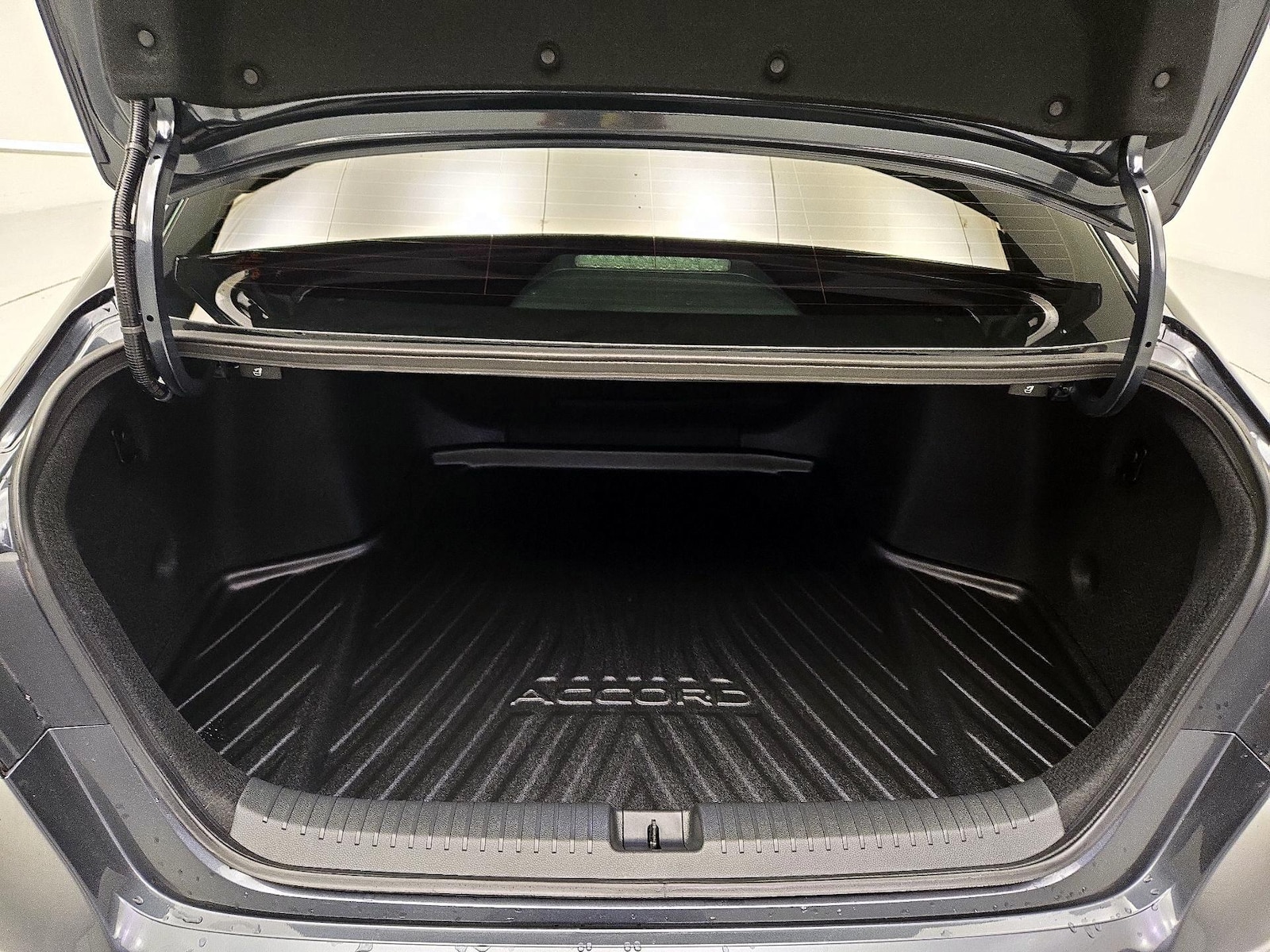 2024 Honda Accord Hybrid Touring - Photo 22