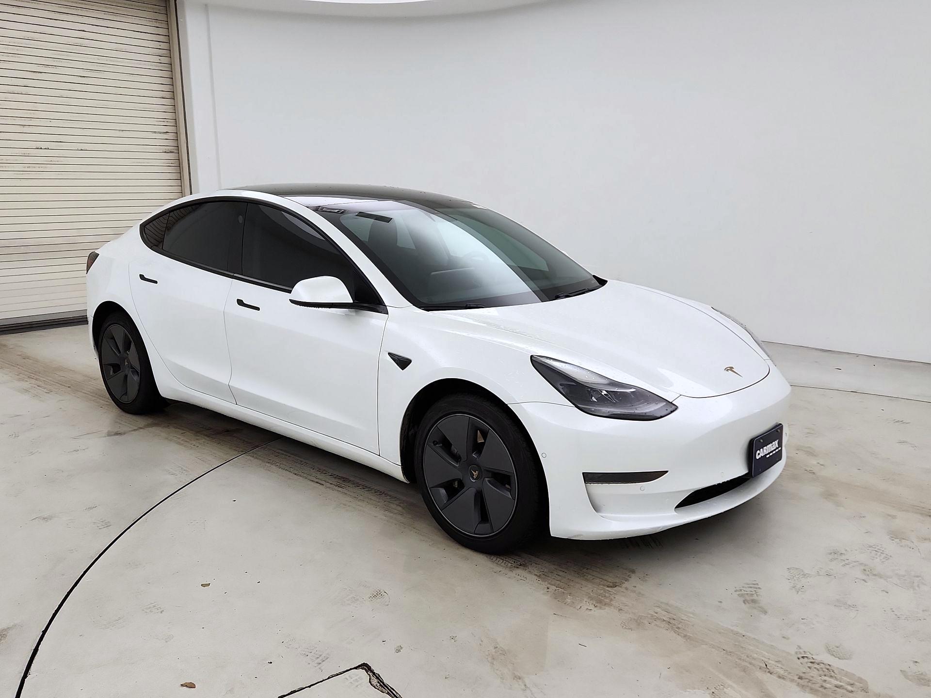 Thumbnail: 2021 Tesla Model 3 - 1