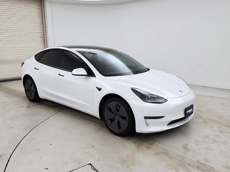 2021 Tesla Model 3 Standard Range Plus