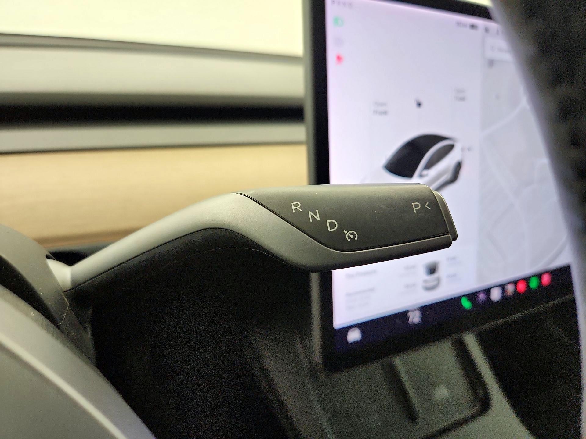 Thumbnail: 2021 Tesla Model 3 - 15