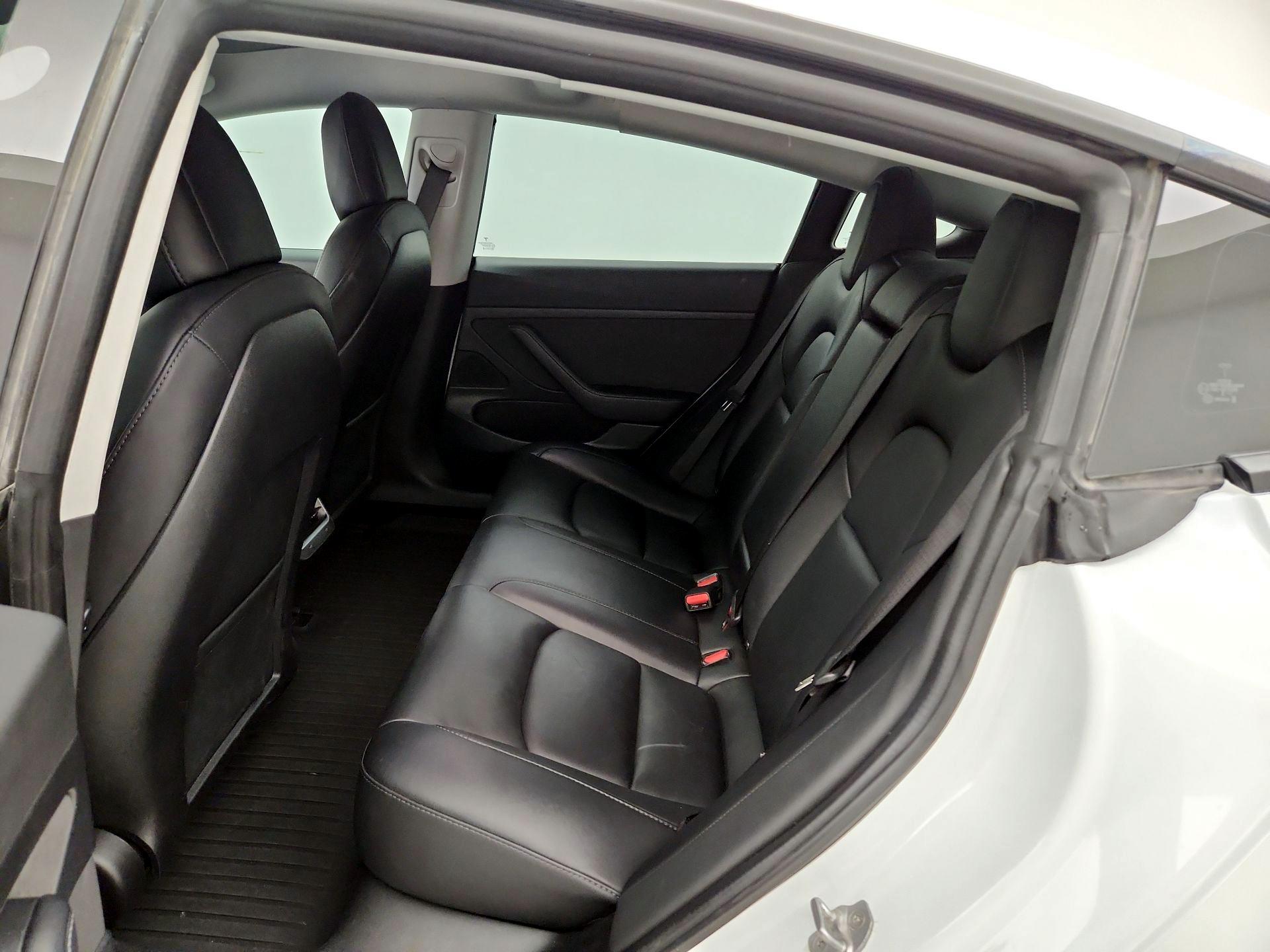 Thumbnail: 2021 Tesla Model 3 - 16