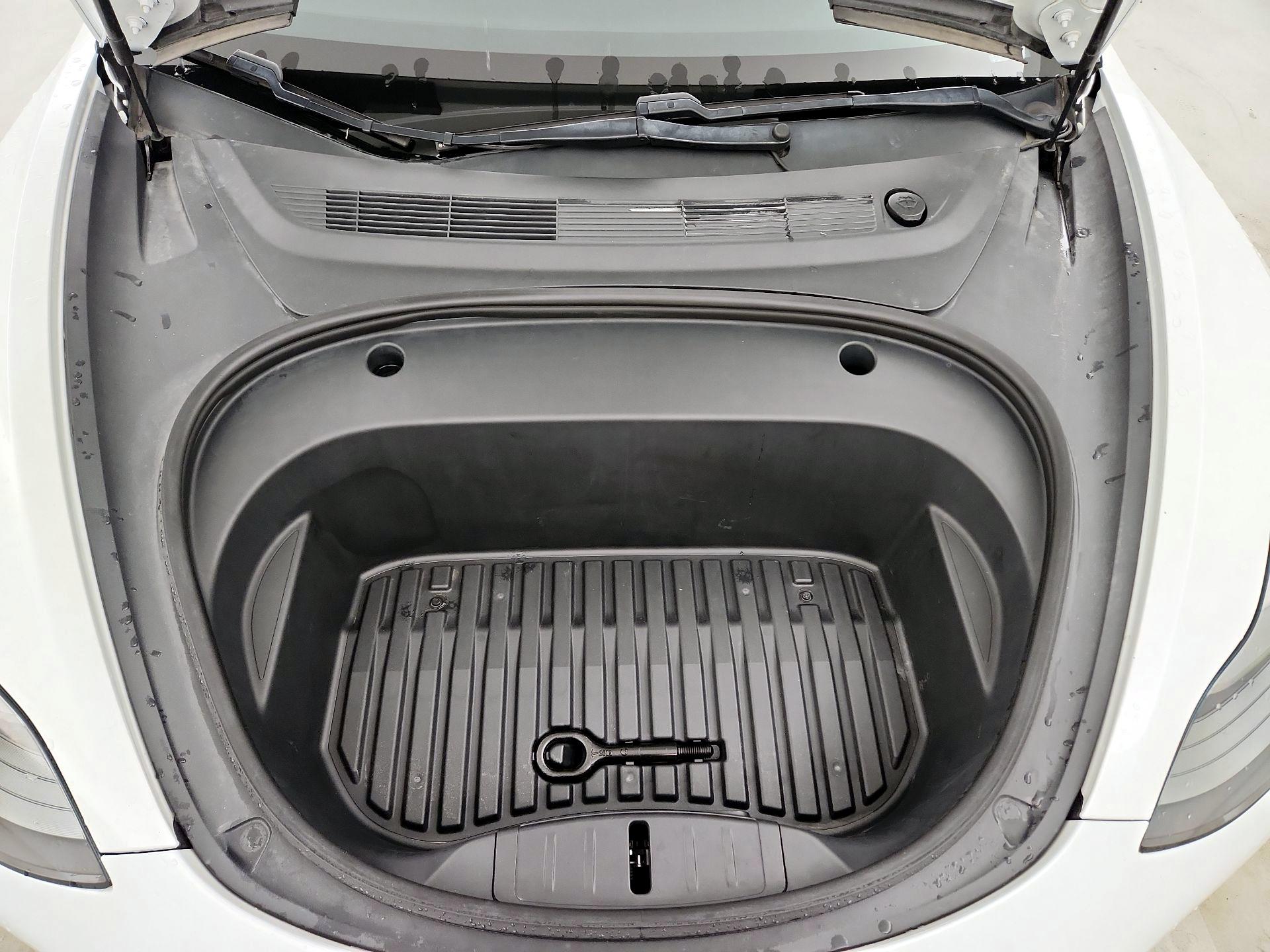 Thumbnail: 2021 Tesla Model 3 - 18