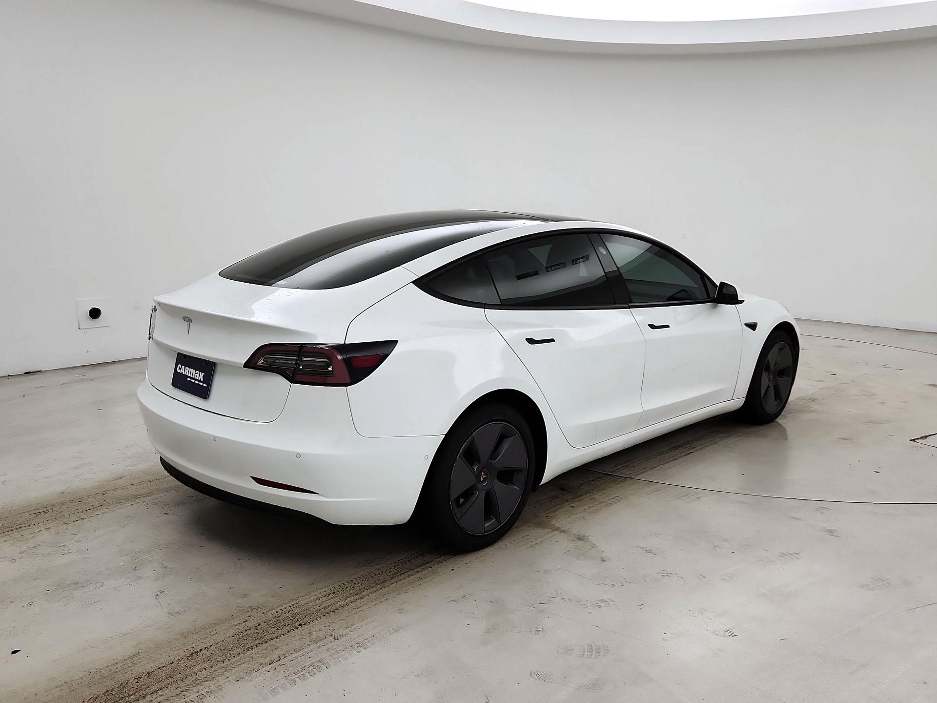 Thumbnail: 2021 Tesla Model 3 - 5