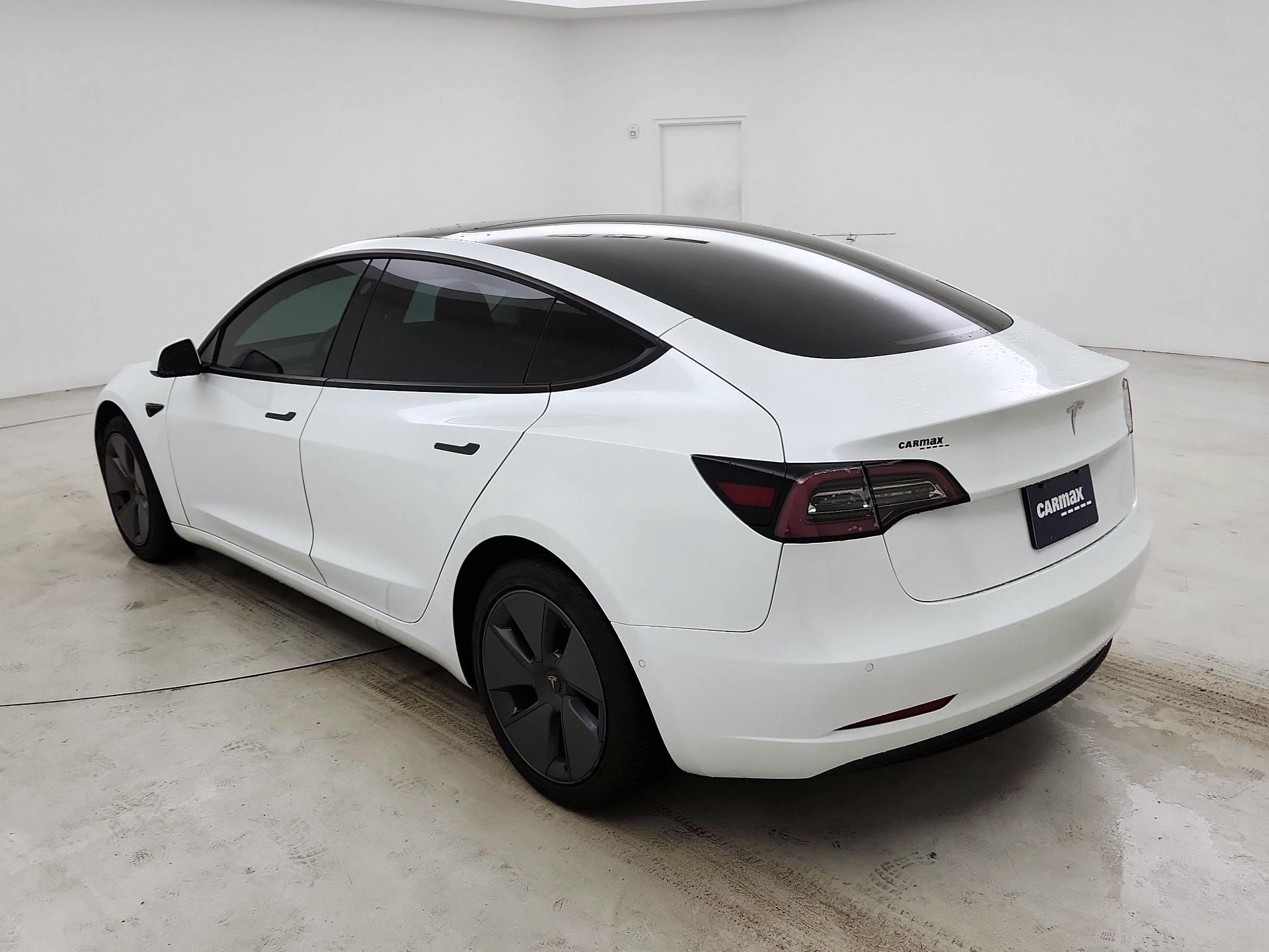 Thumbnail: 2021 Tesla Model 3 - 7