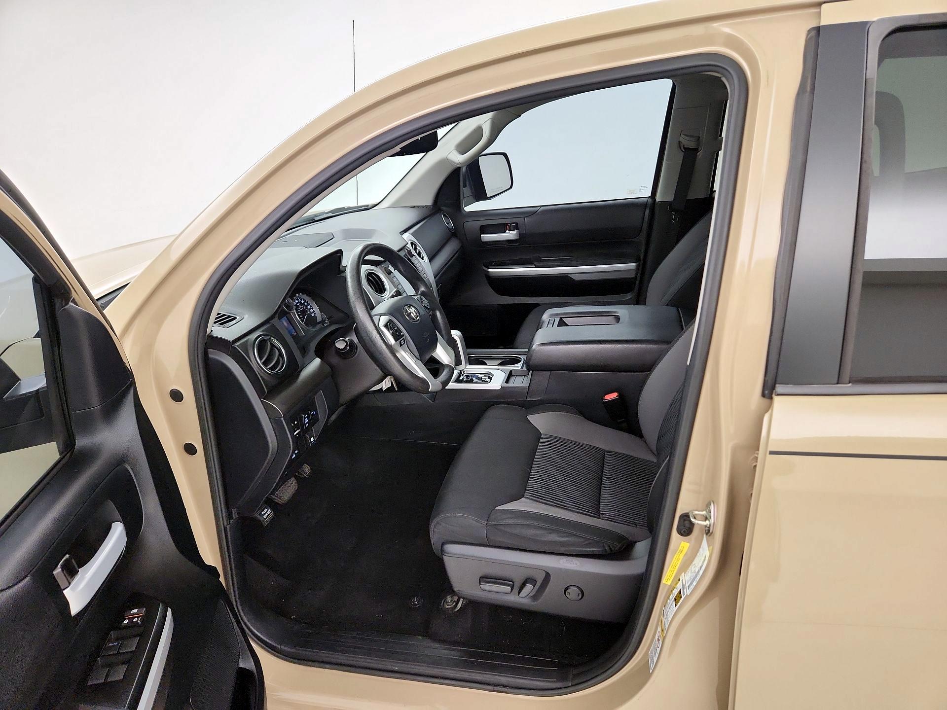 Thumbnail: 2017 Toyota Tundra - 9
