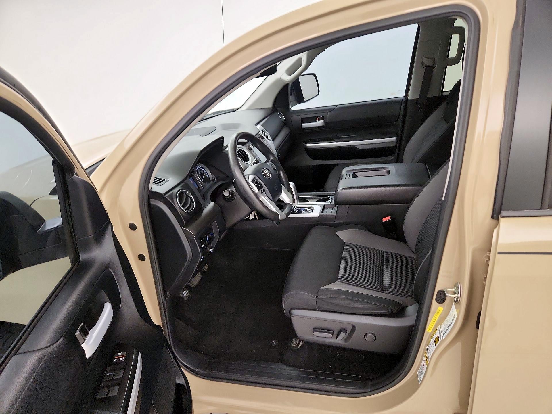 Thumbnail: 2017 Toyota Tundra - 18