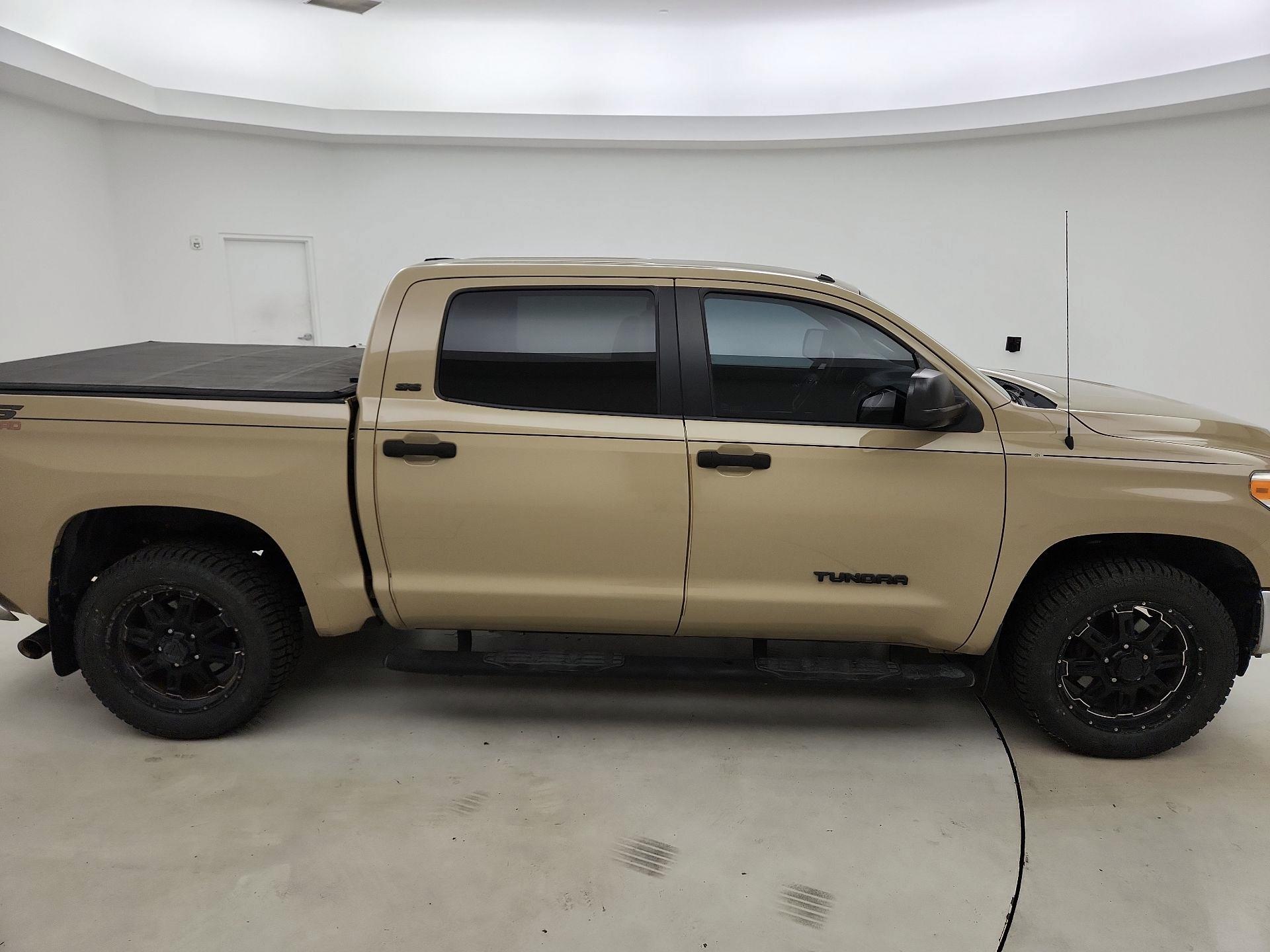 Thumbnail: 2017 Toyota Tundra - 4