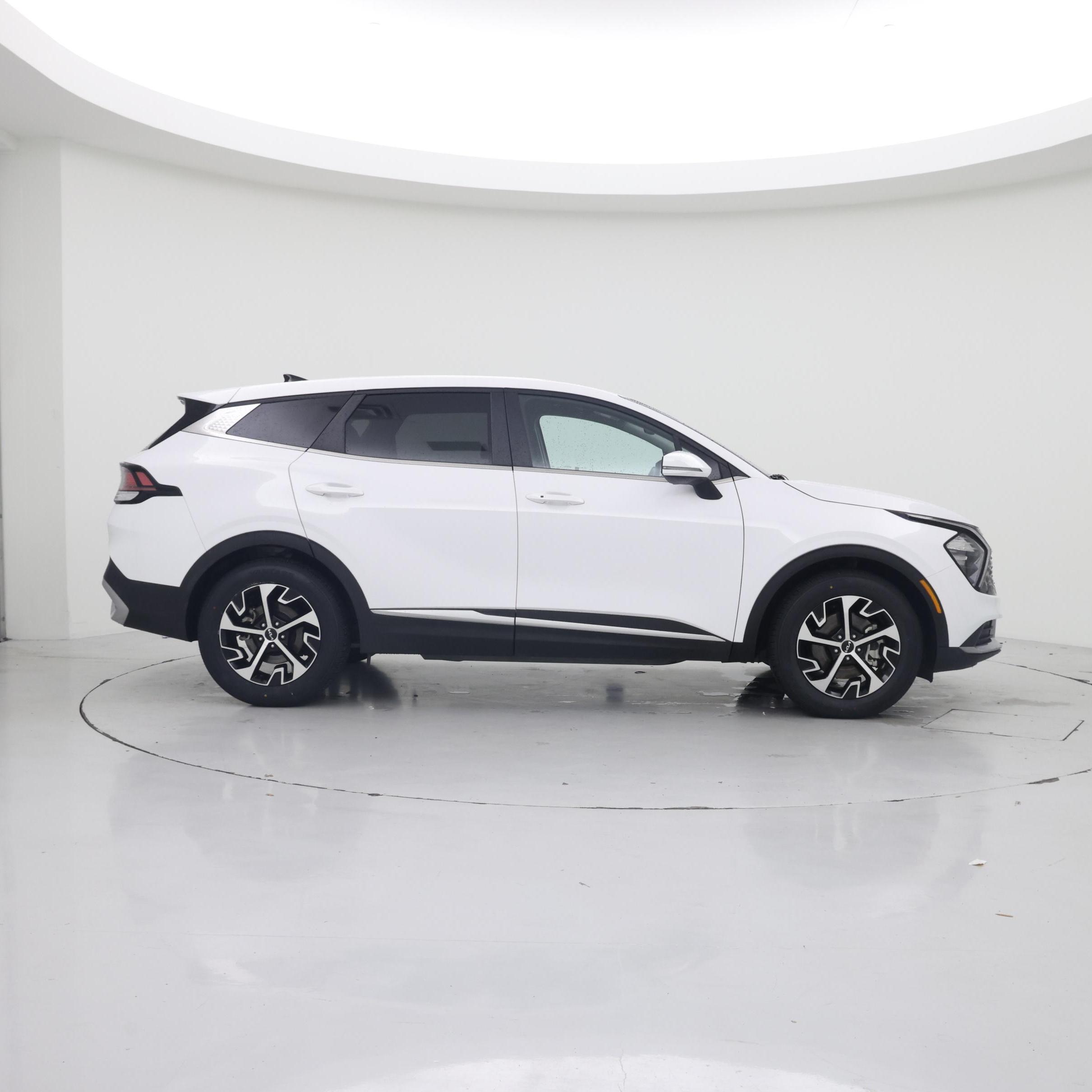 Thumbnail: 2023 Kia Sportage - 7