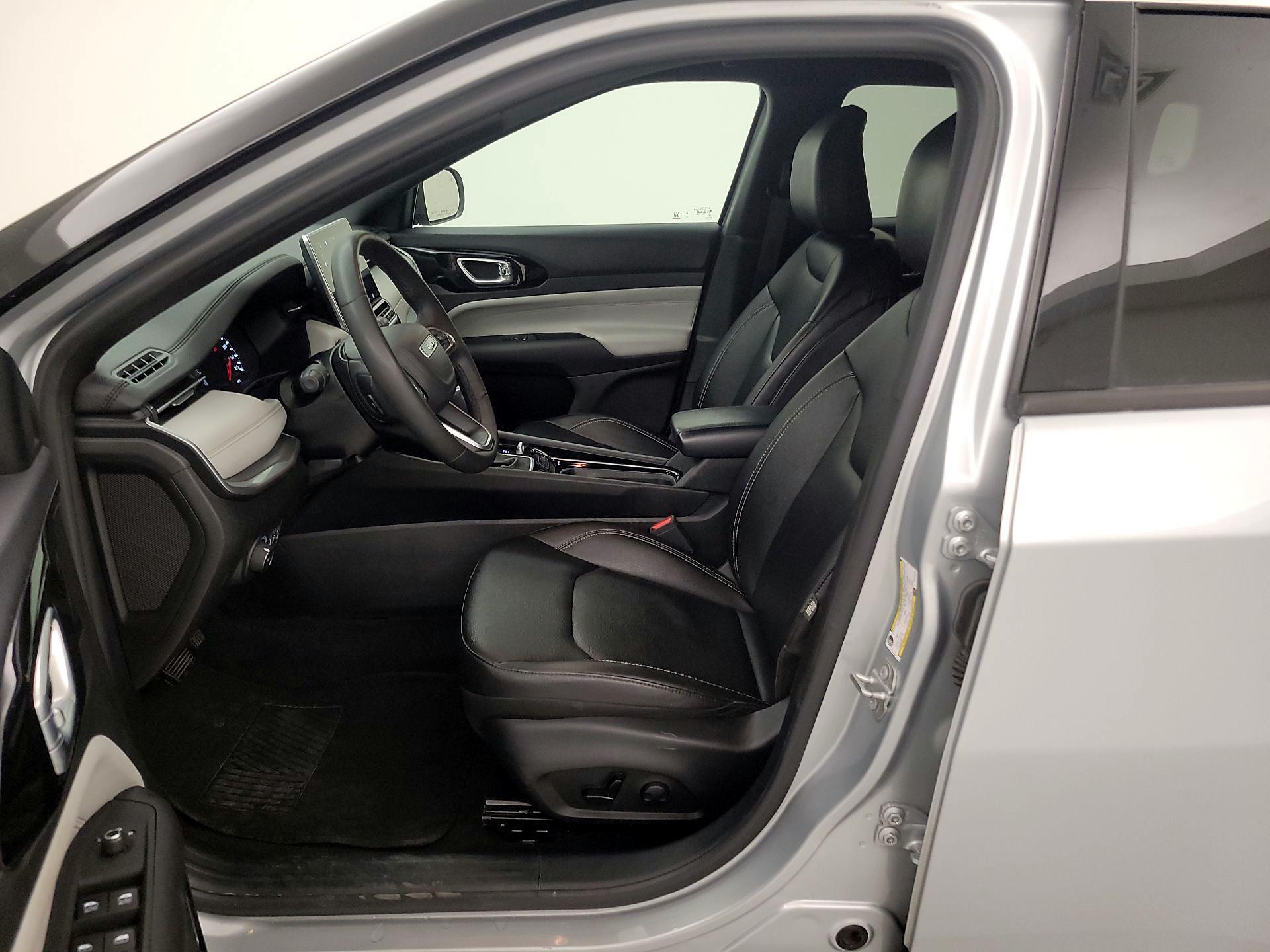 Thumbnail: 2025 Jeep Compass - 11