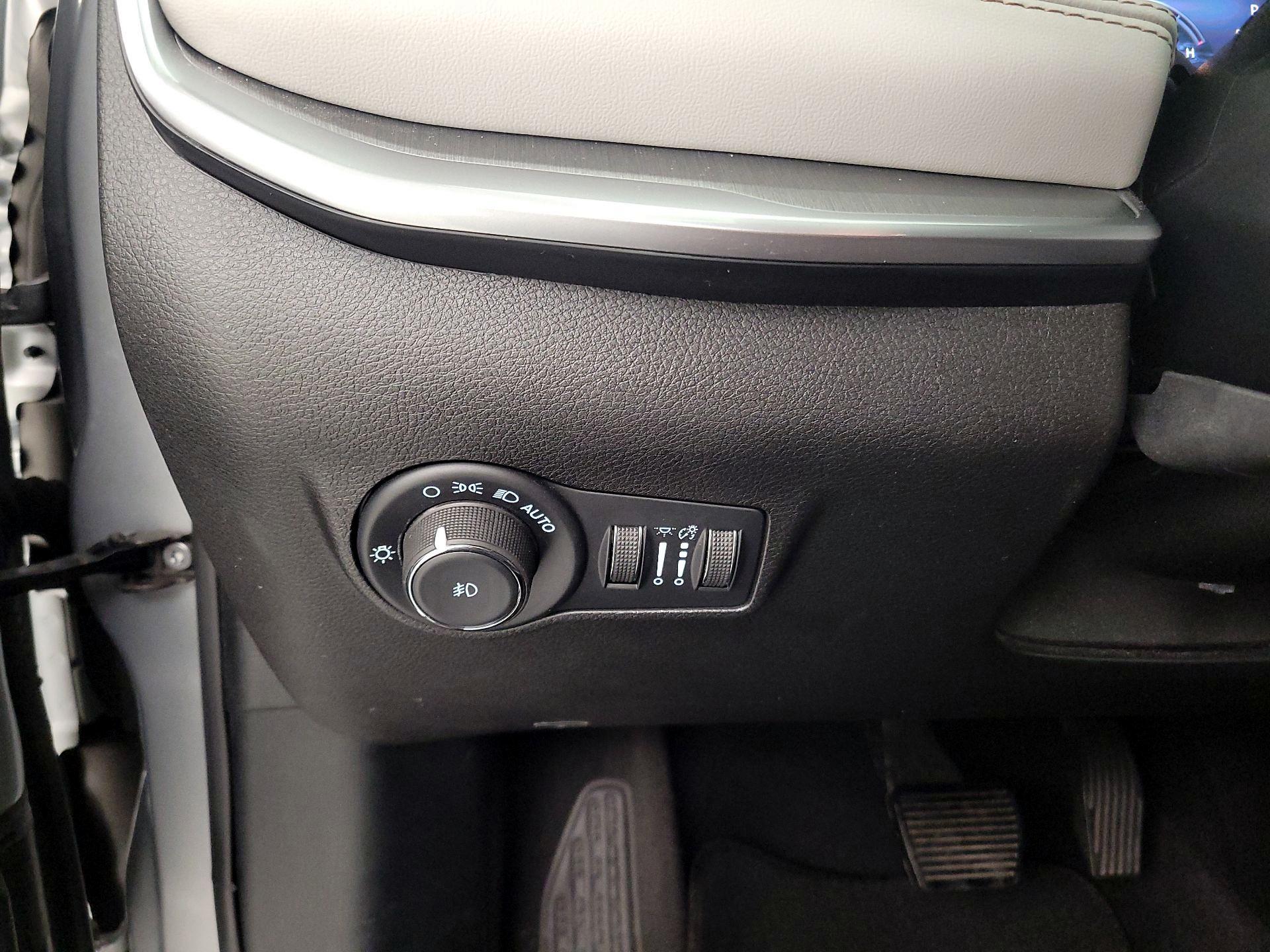 Thumbnail: 2025 Jeep Compass - 13