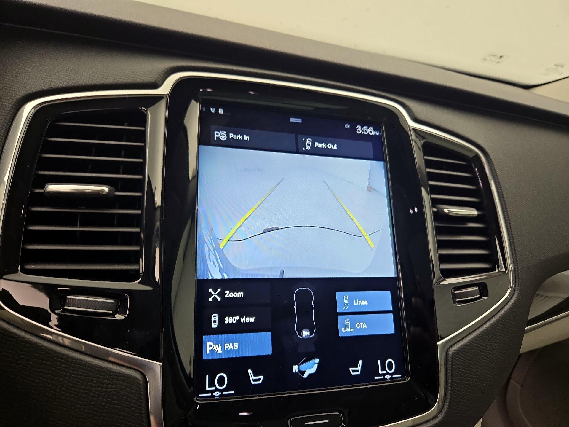 Thumbnail: 2018 Volvo XC90 - 15