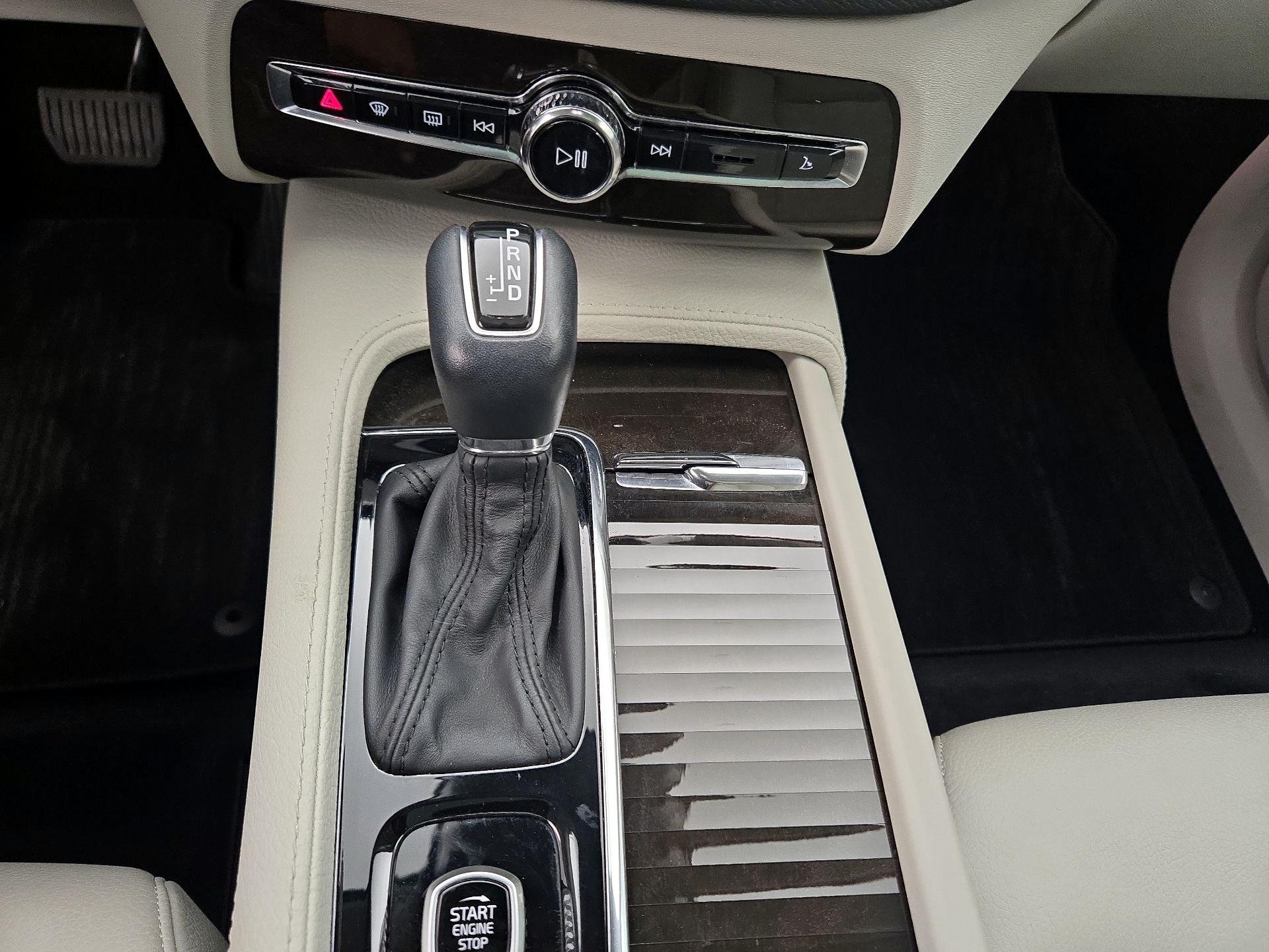 Thumbnail: 2018 Volvo XC90 - 18