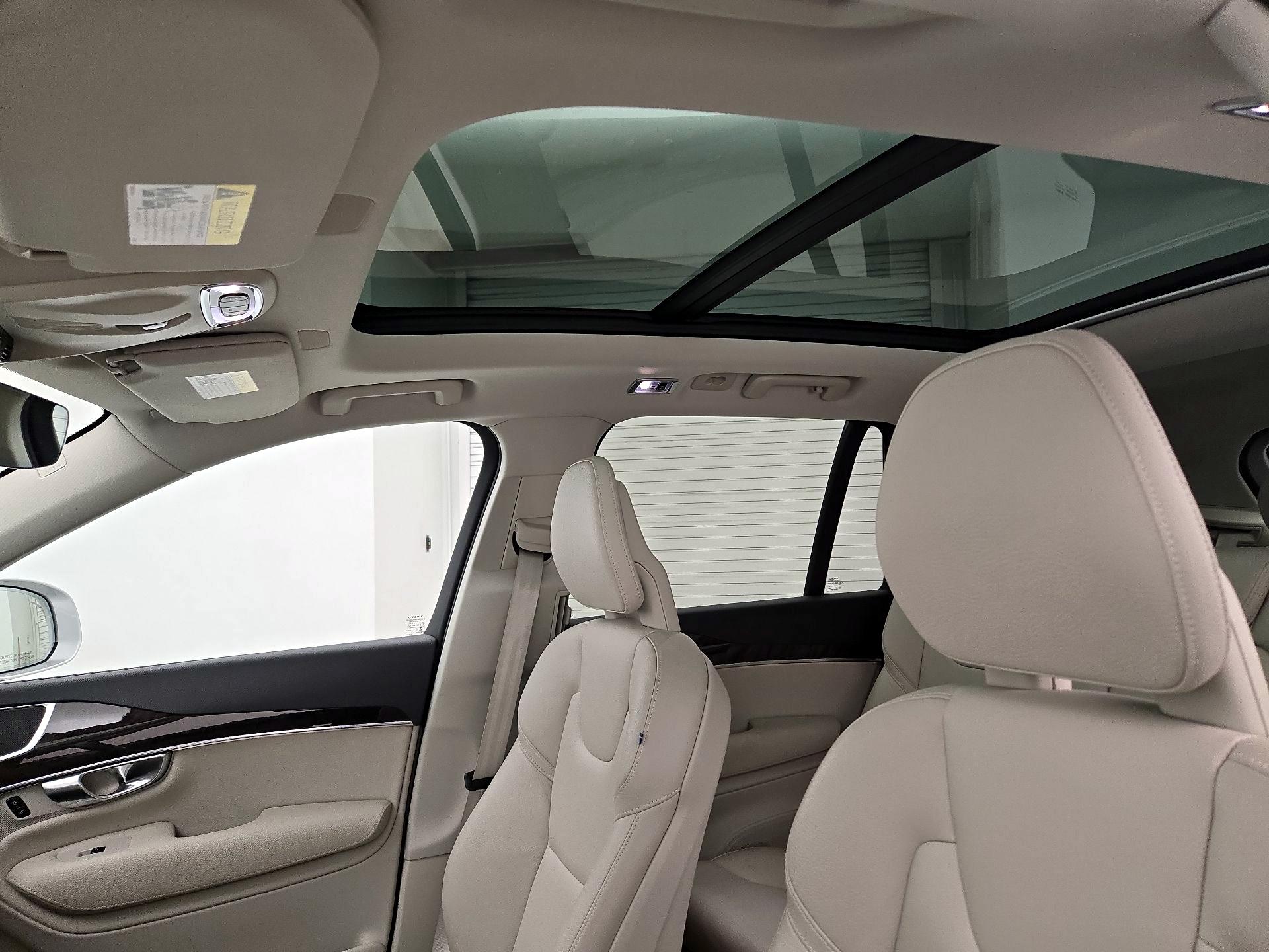 Thumbnail: 2018 Volvo XC90 - 20