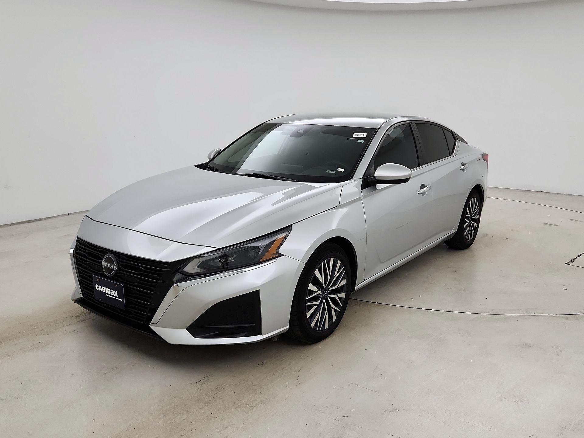 Thumbnail: 2023 Nissan Altima - 3