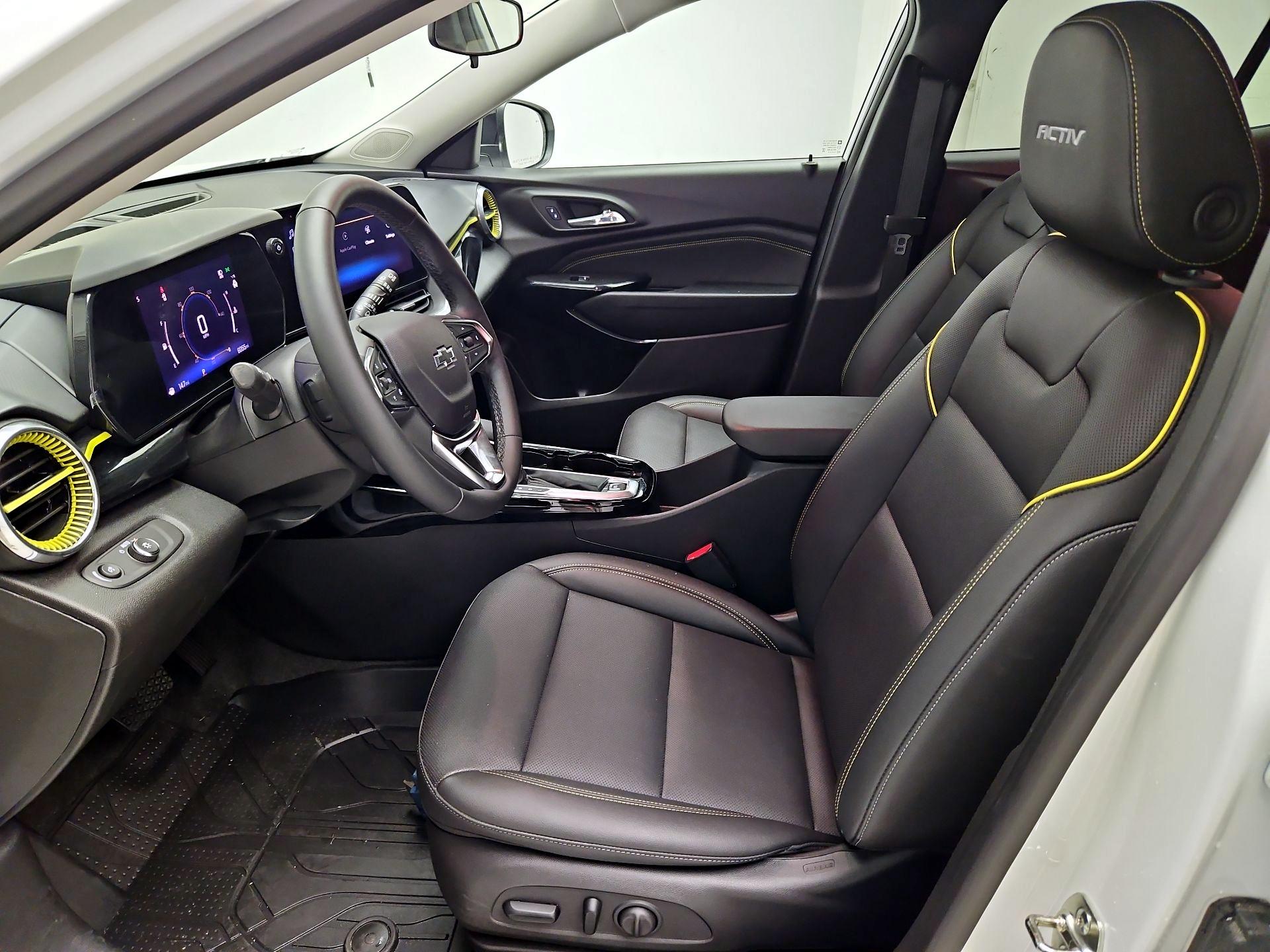 Thumbnail: 2025 Chevrolet Trax - 11