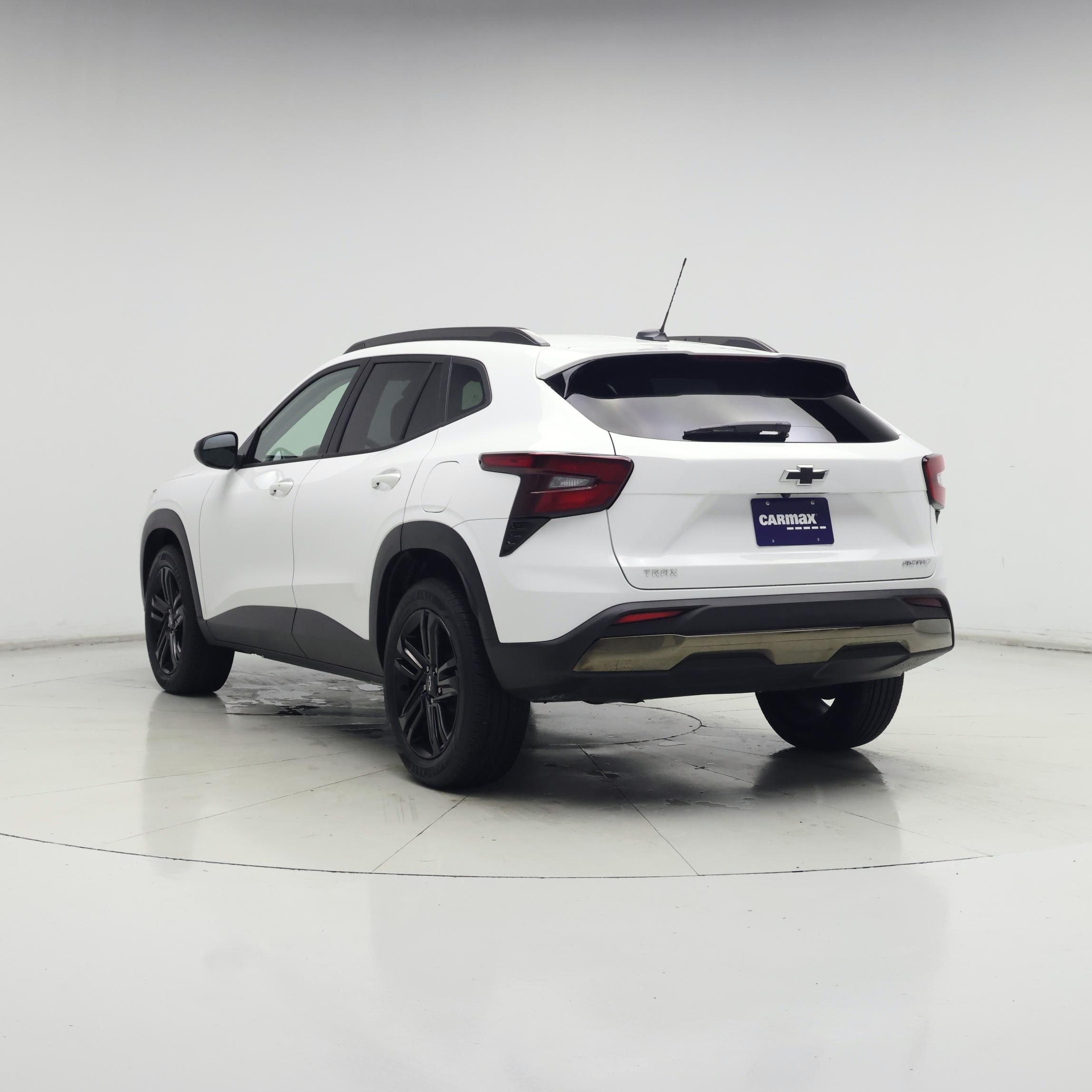 Thumbnail: 2025 Chevrolet Trax - 2