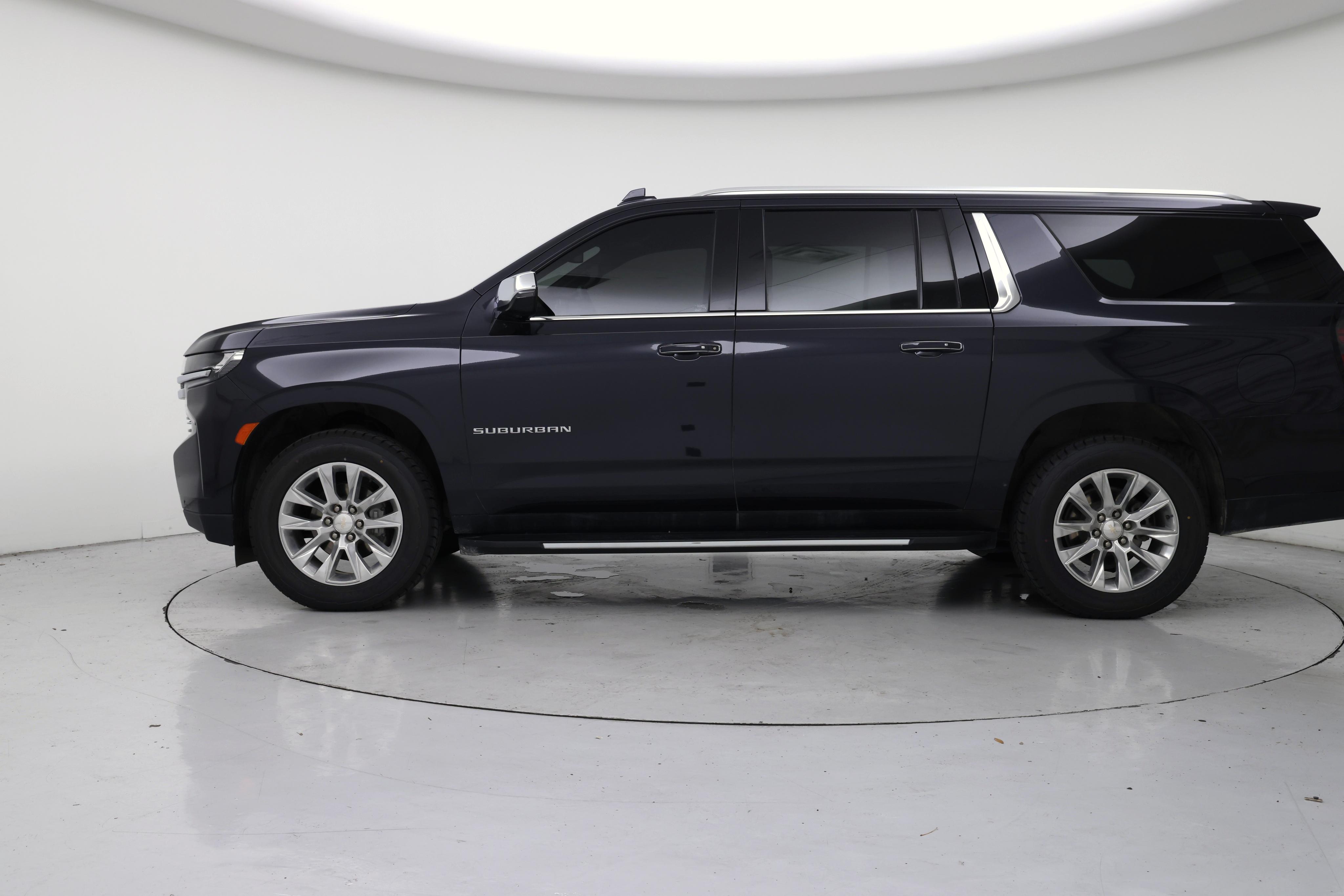 Thumbnail: 2023 Chevrolet Suburban - 3