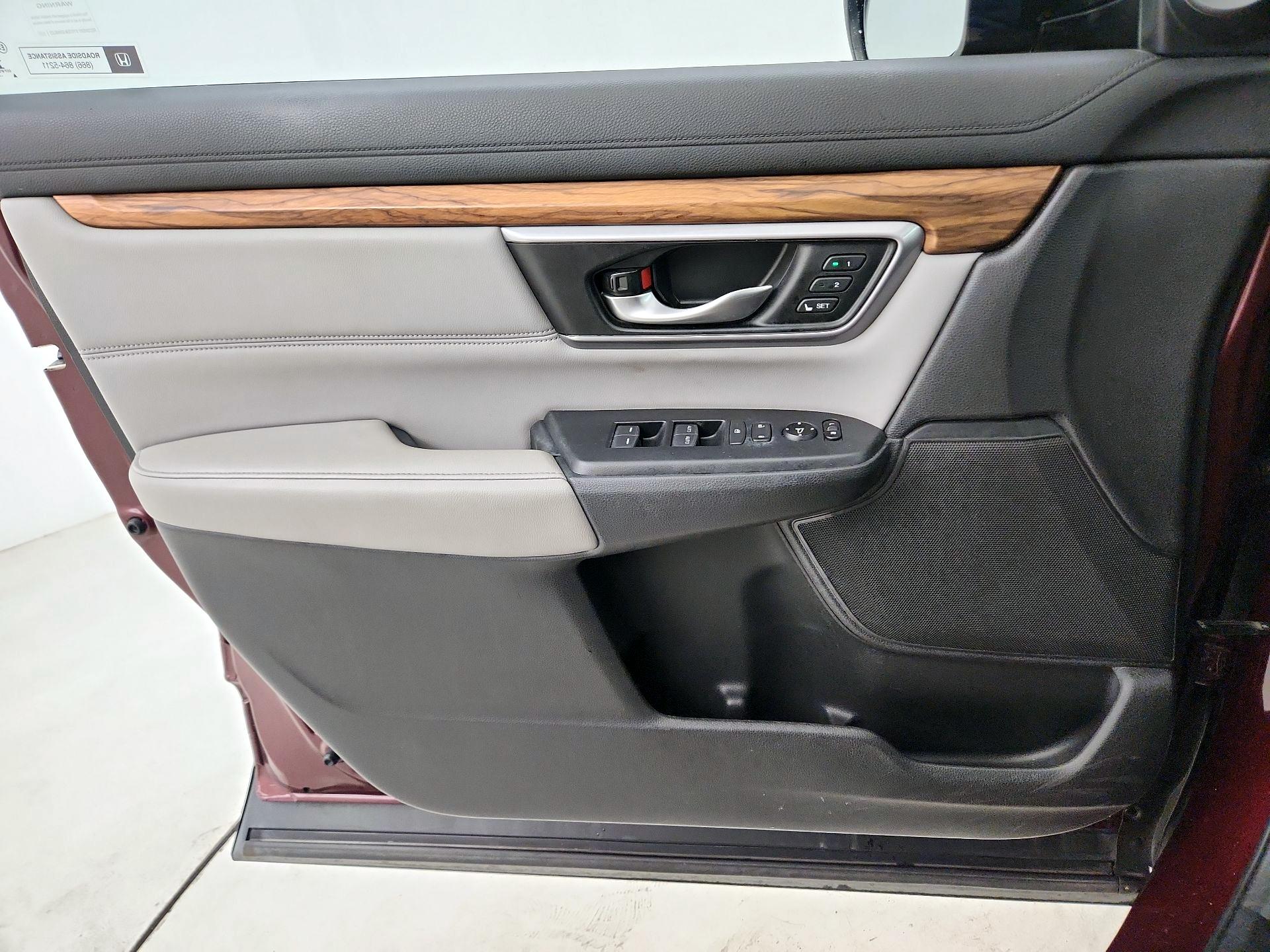 Thumbnail: 2017 Honda CR-V - 10