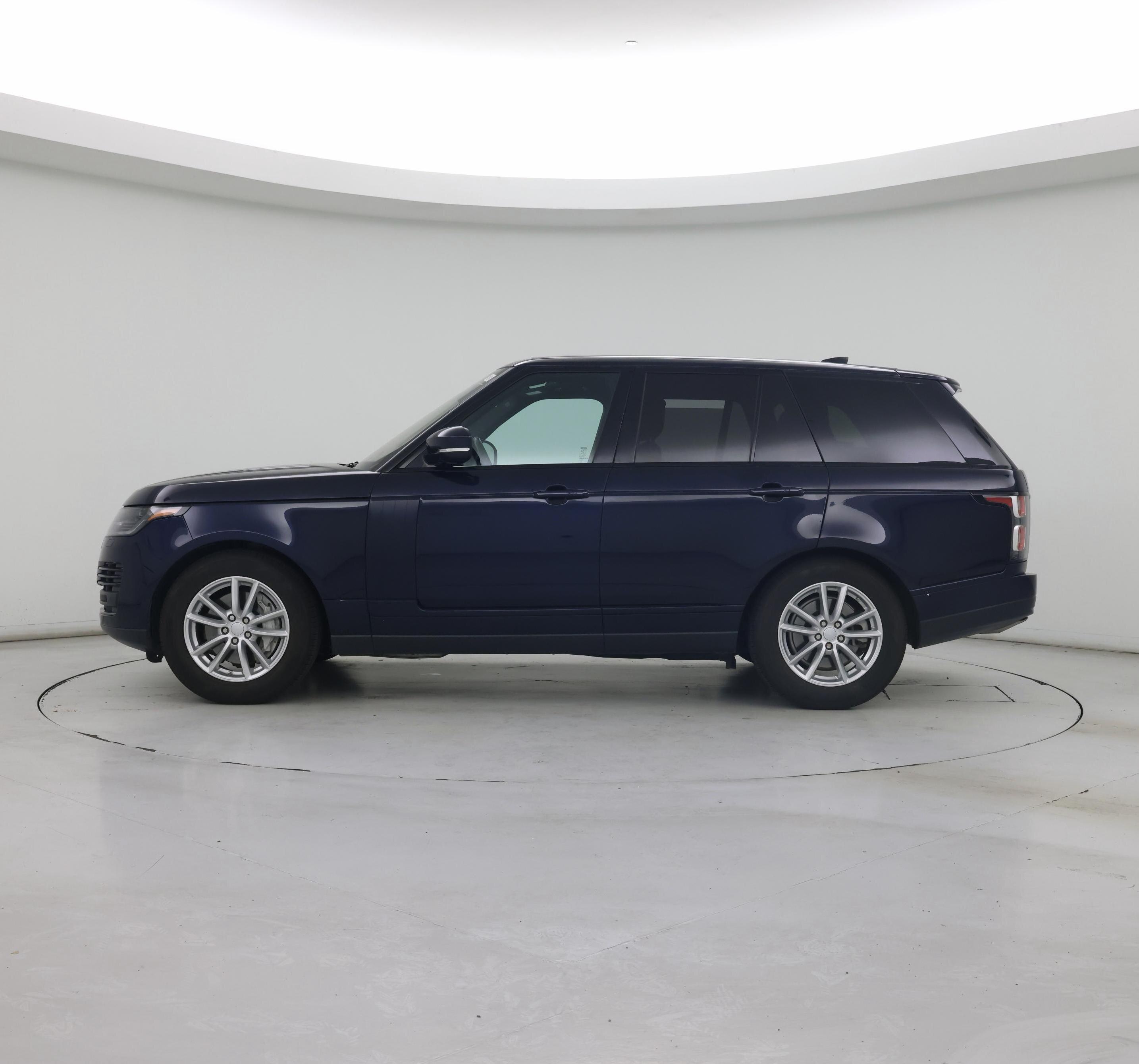 Thumbnail: 2020 Land Rover Range Rover - 3