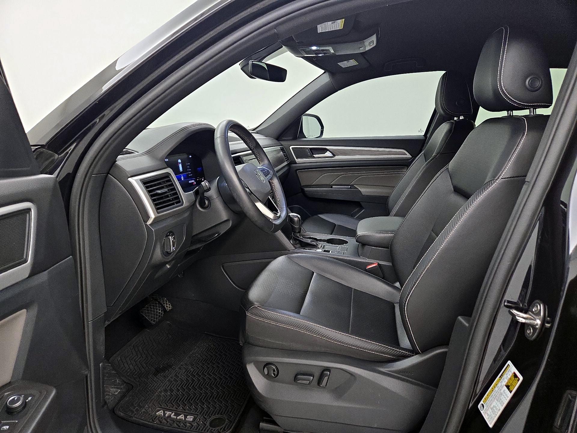 Thumbnail: 2022 Volkswagen Atlas - 11