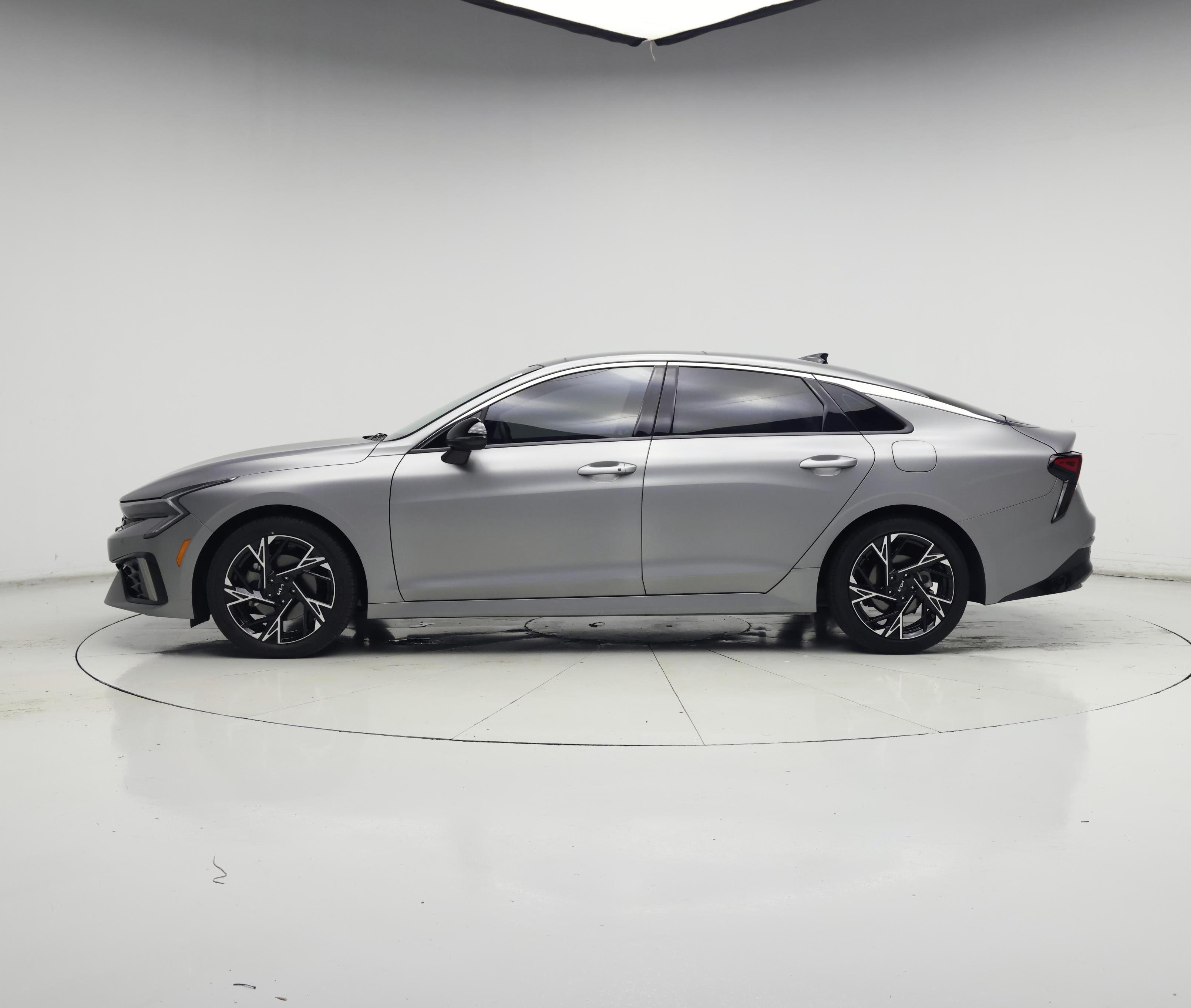 Thumbnail: 2025 Kia K5 - 3
