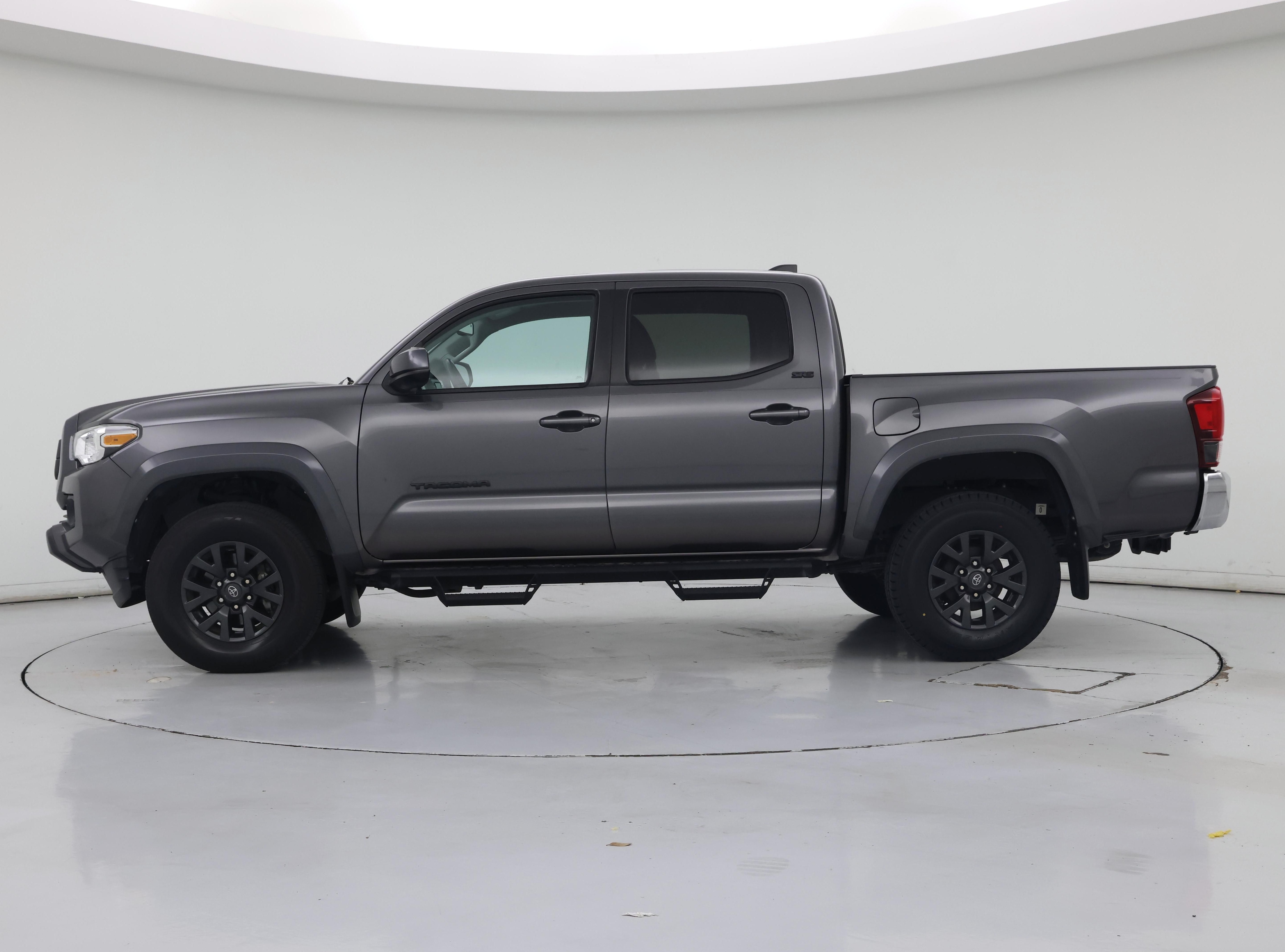 Thumbnail: 2021 Toyota Tacoma - 3