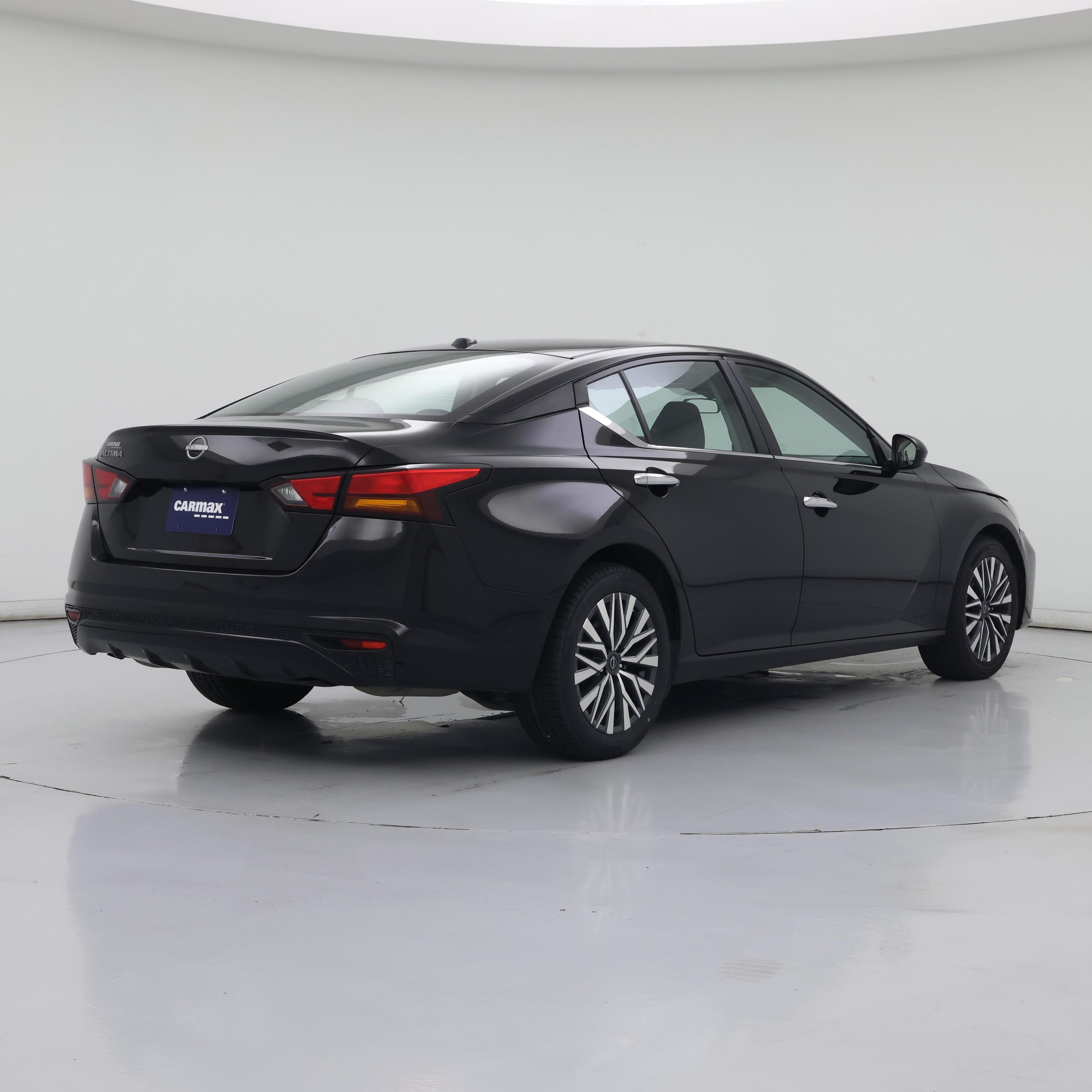 Thumbnail: 2025 Nissan Altima - 8