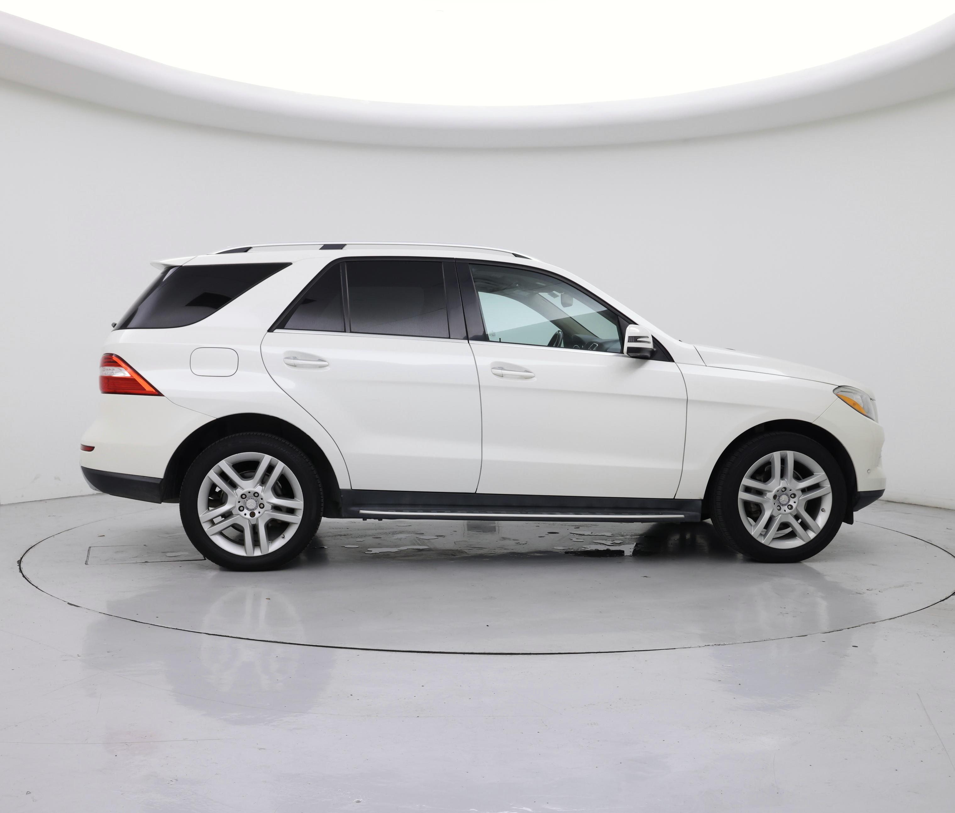 Thumbnail: 2015 Mercedes-Benz M-Class - 7