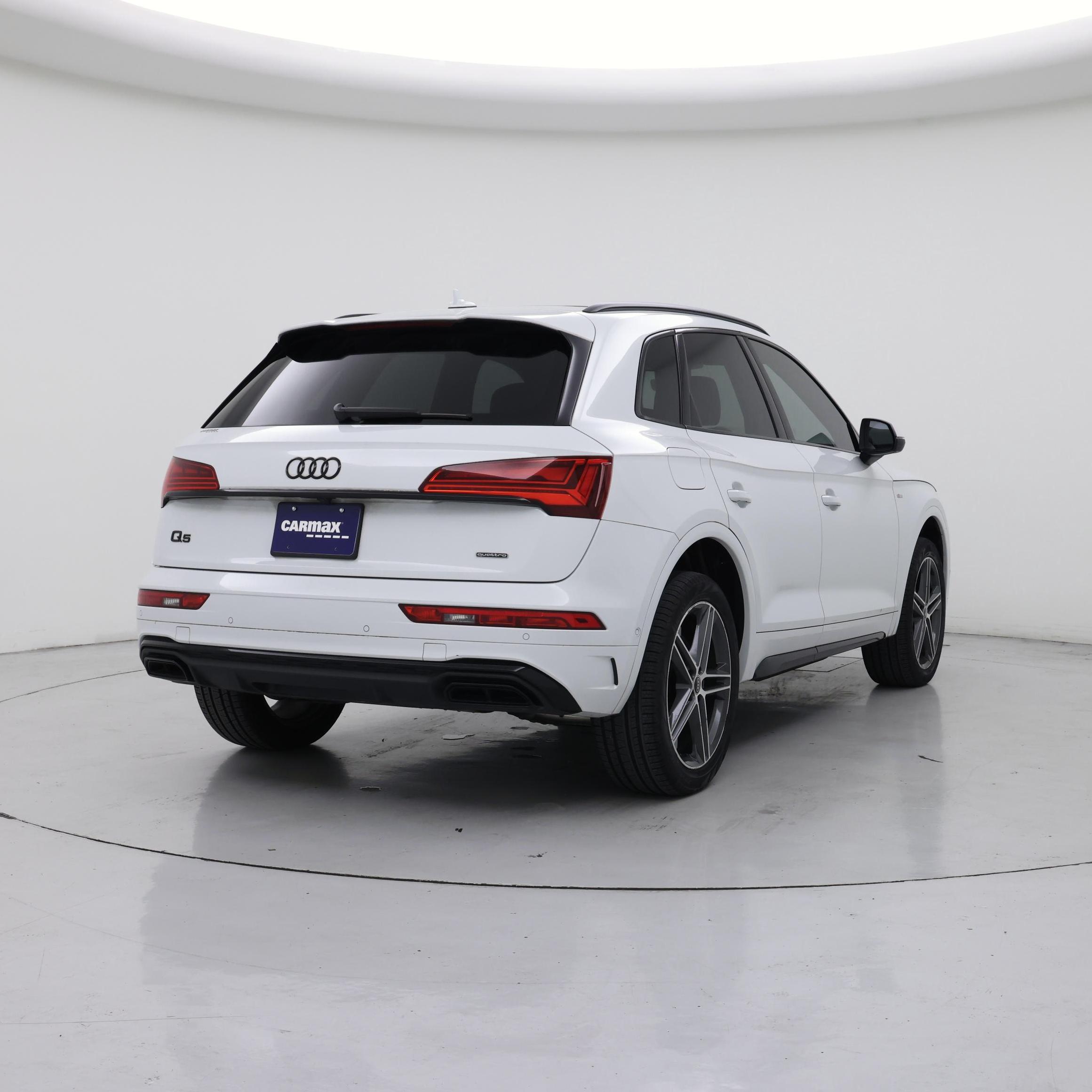 Thumbnail: 2023 Audi Q5 - 8