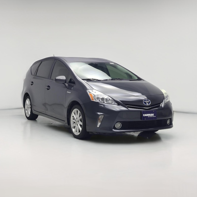 2014 Toyota Prius v Five
