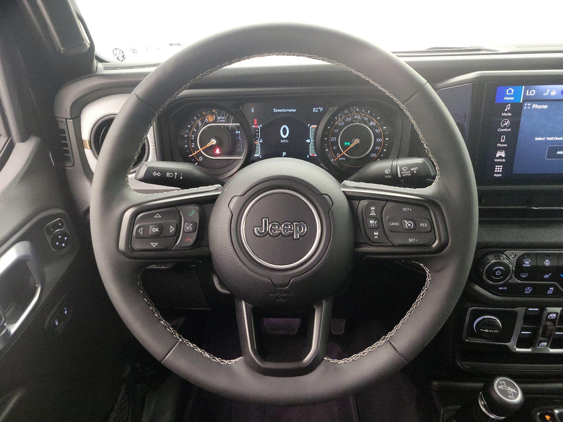 Thumbnail: 2025 Jeep Wrangler - 10
