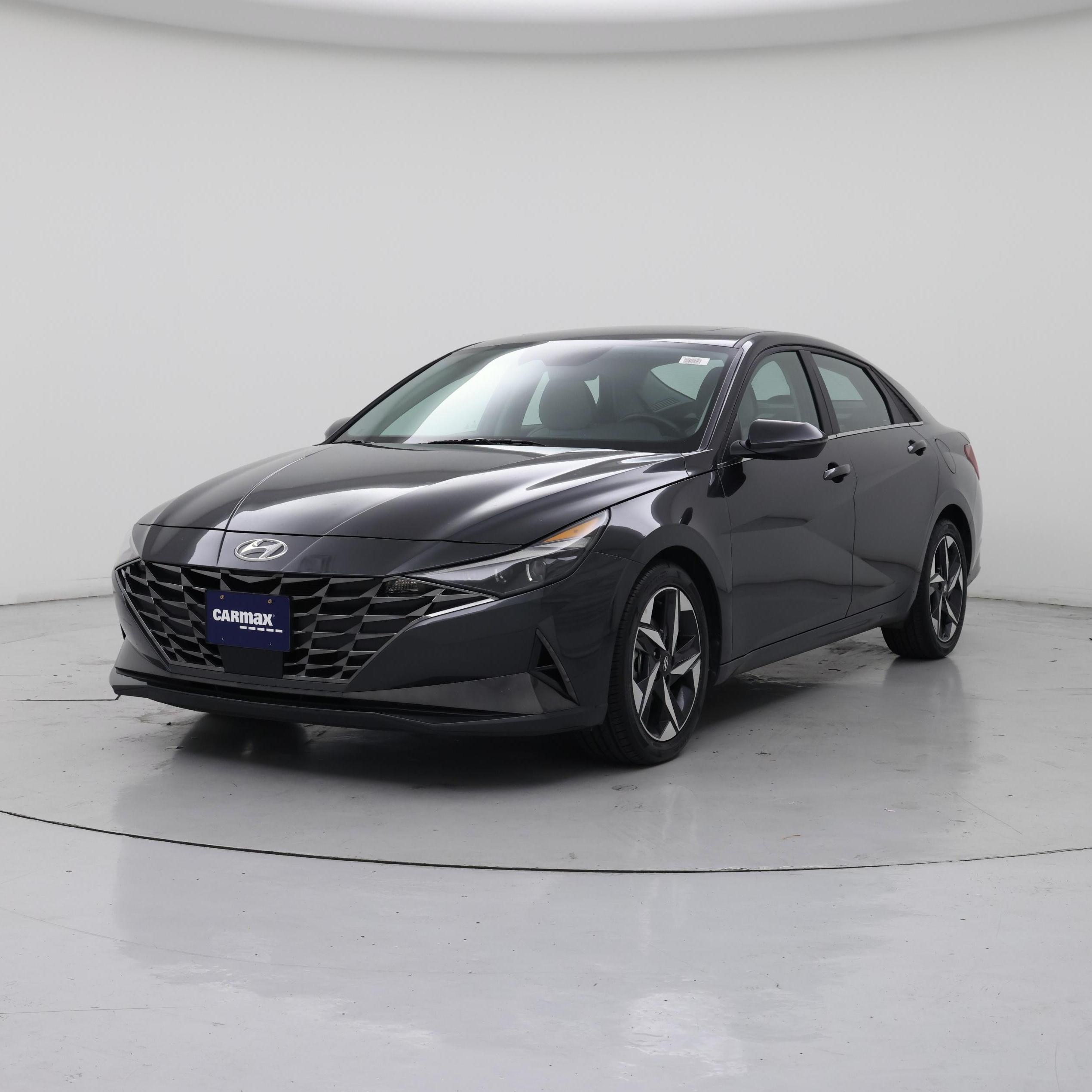 Thumbnail: 2023 Hyundai Elantra - 4