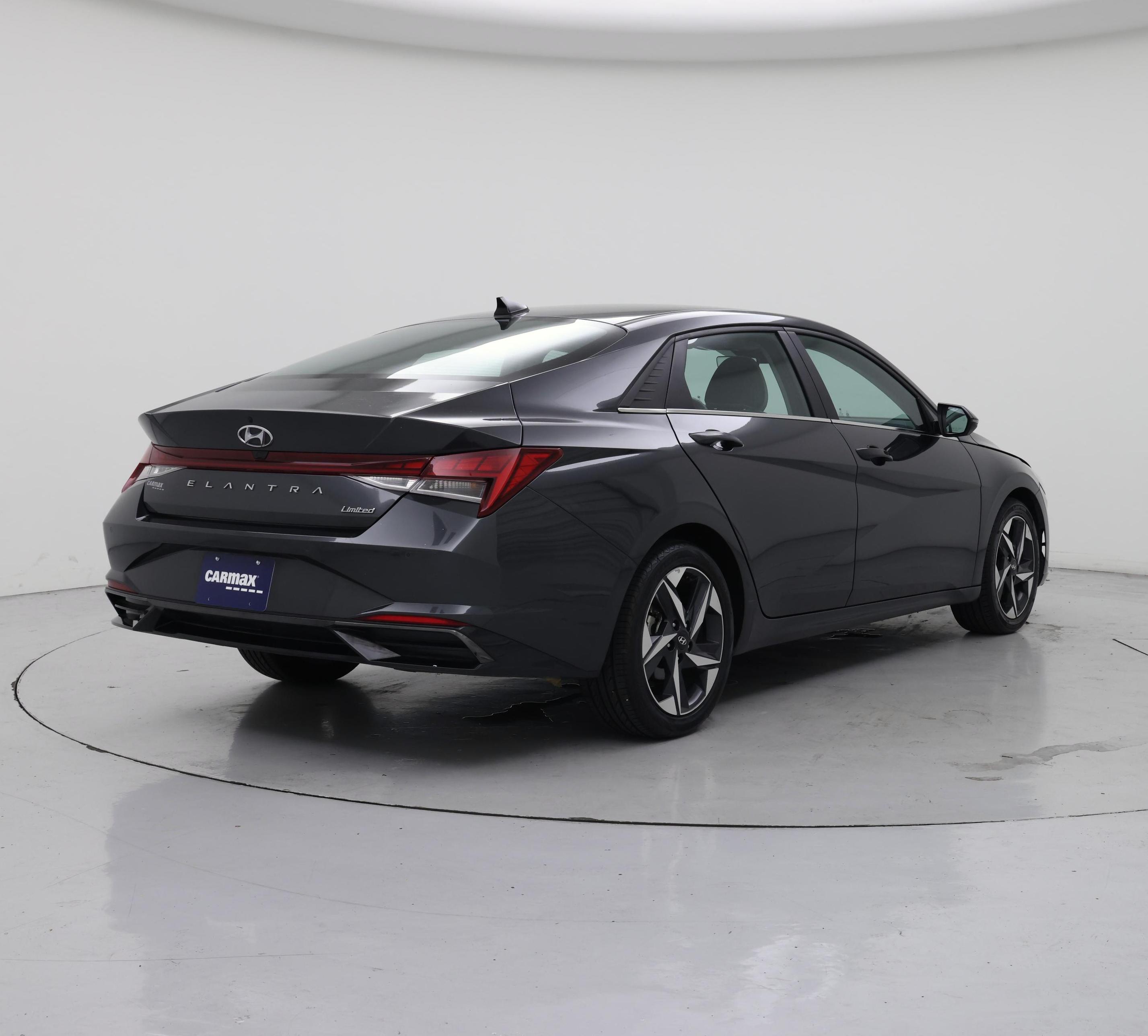 Thumbnail: 2023 Hyundai Elantra - 8