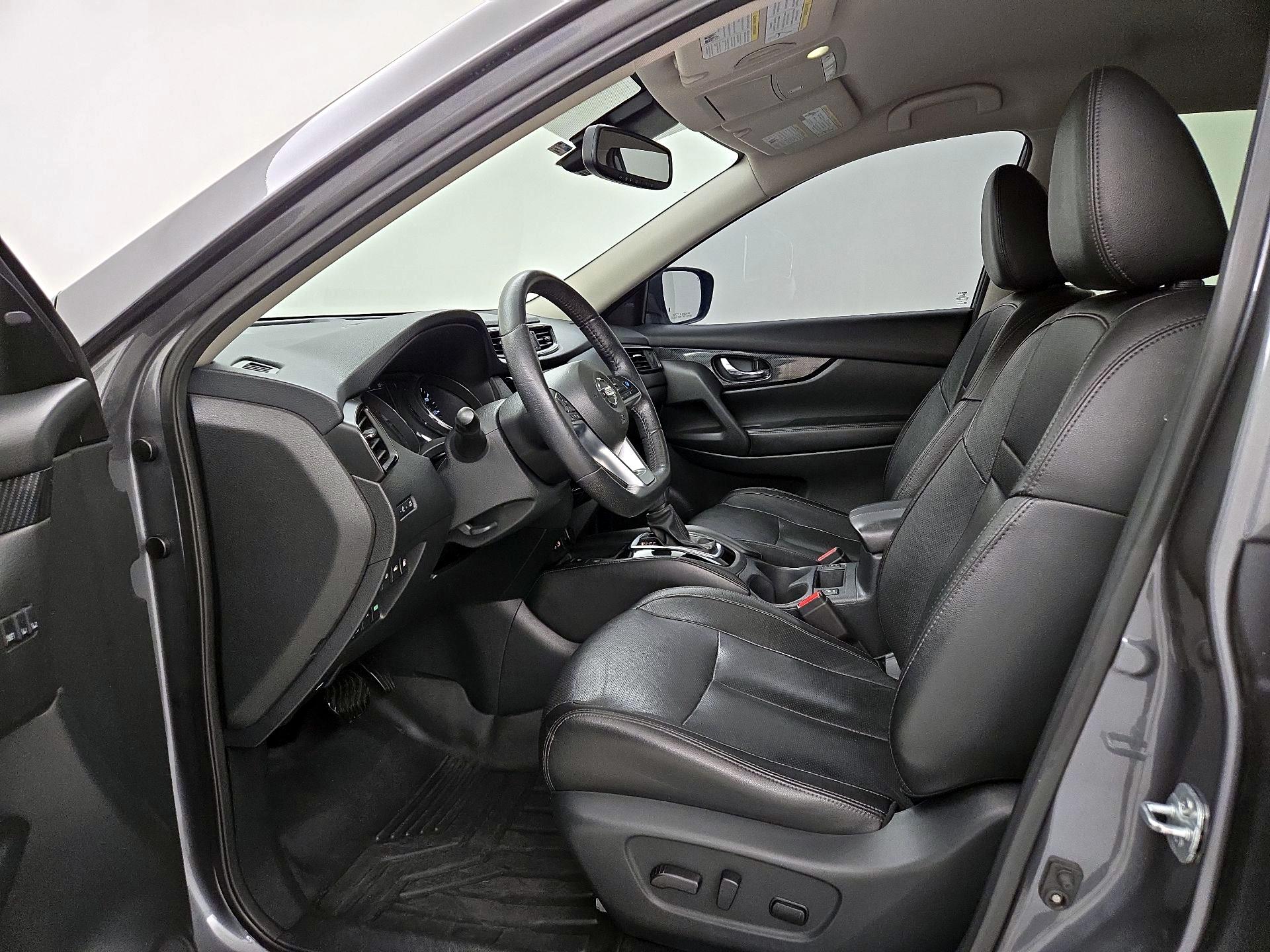 Thumbnail: 2019 Nissan Rogue - 11