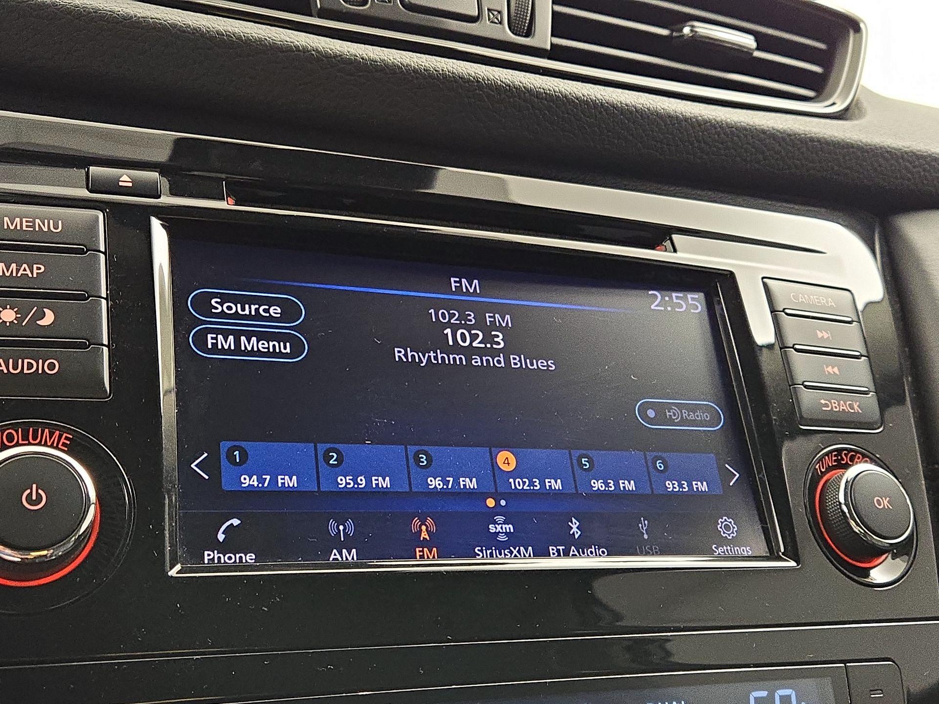 Thumbnail: 2019 Nissan Rogue - 16