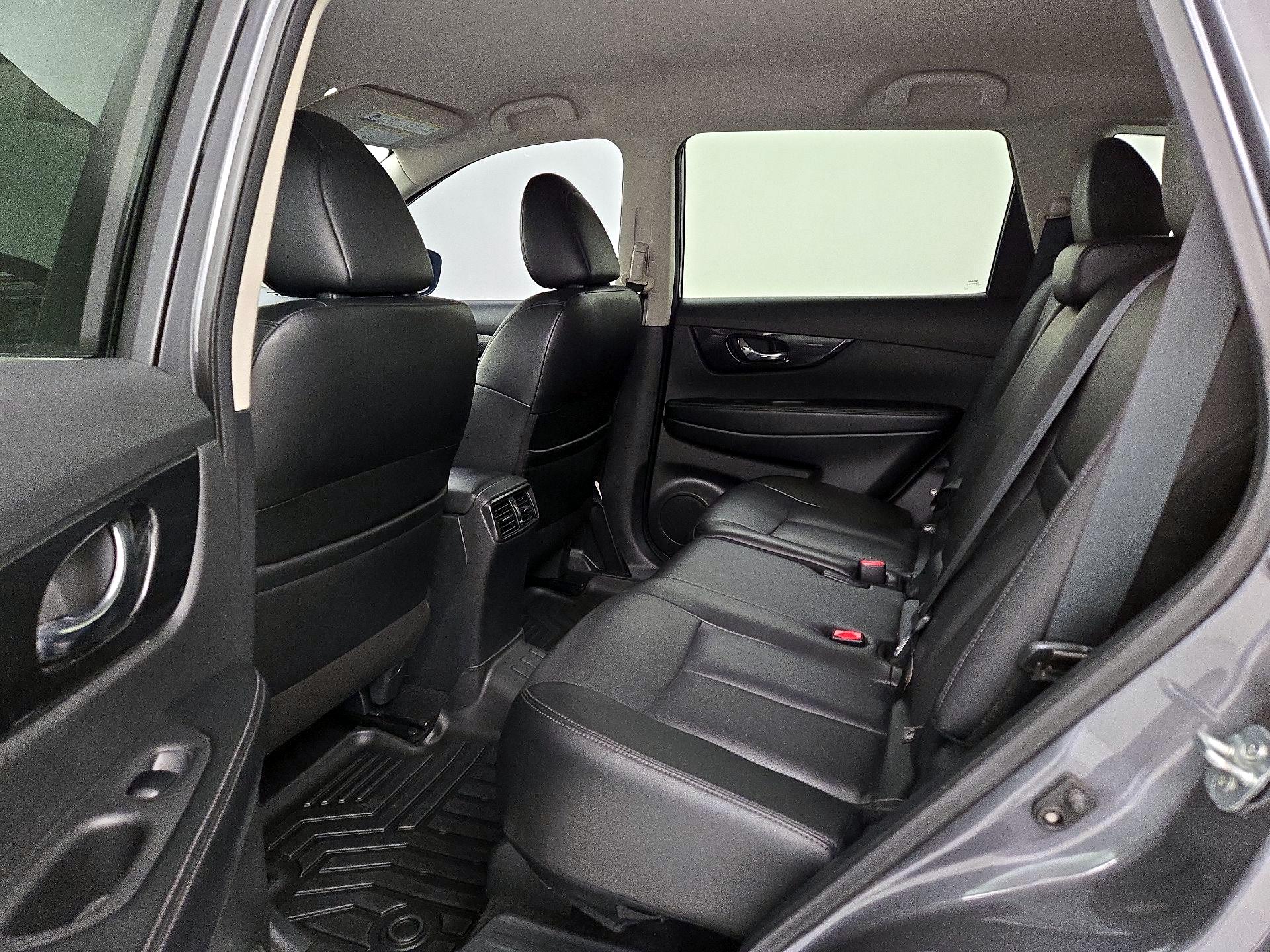 Thumbnail: 2019 Nissan Rogue - 20