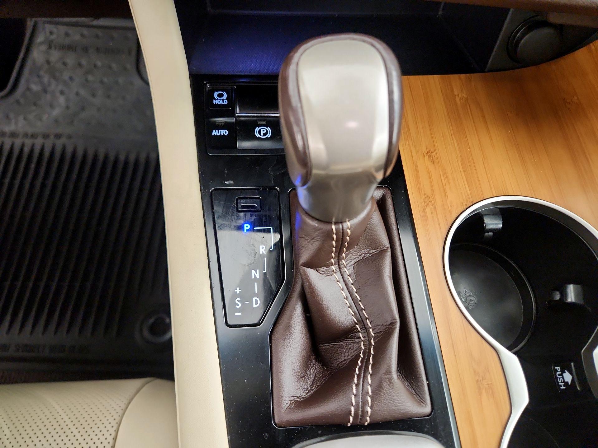 Thumbnail: 2017 Lexus RX - 16