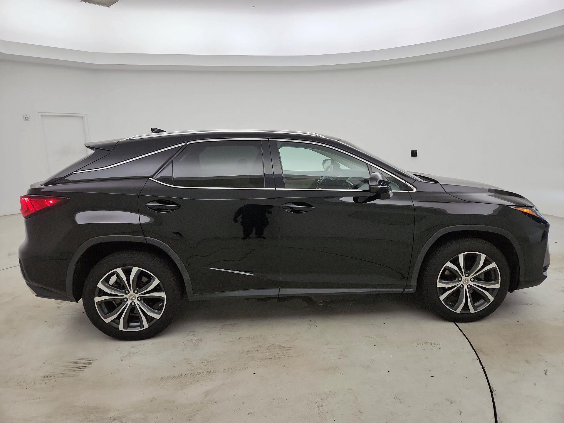 Thumbnail: 2017 Lexus RX - 4
