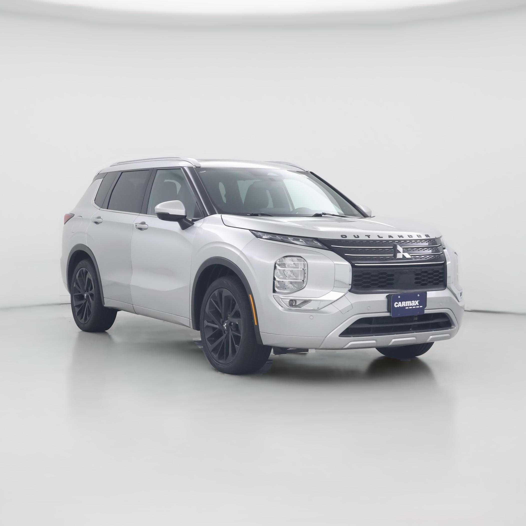 Thumbnail: 2022 Mitsubishi Outlander - 1