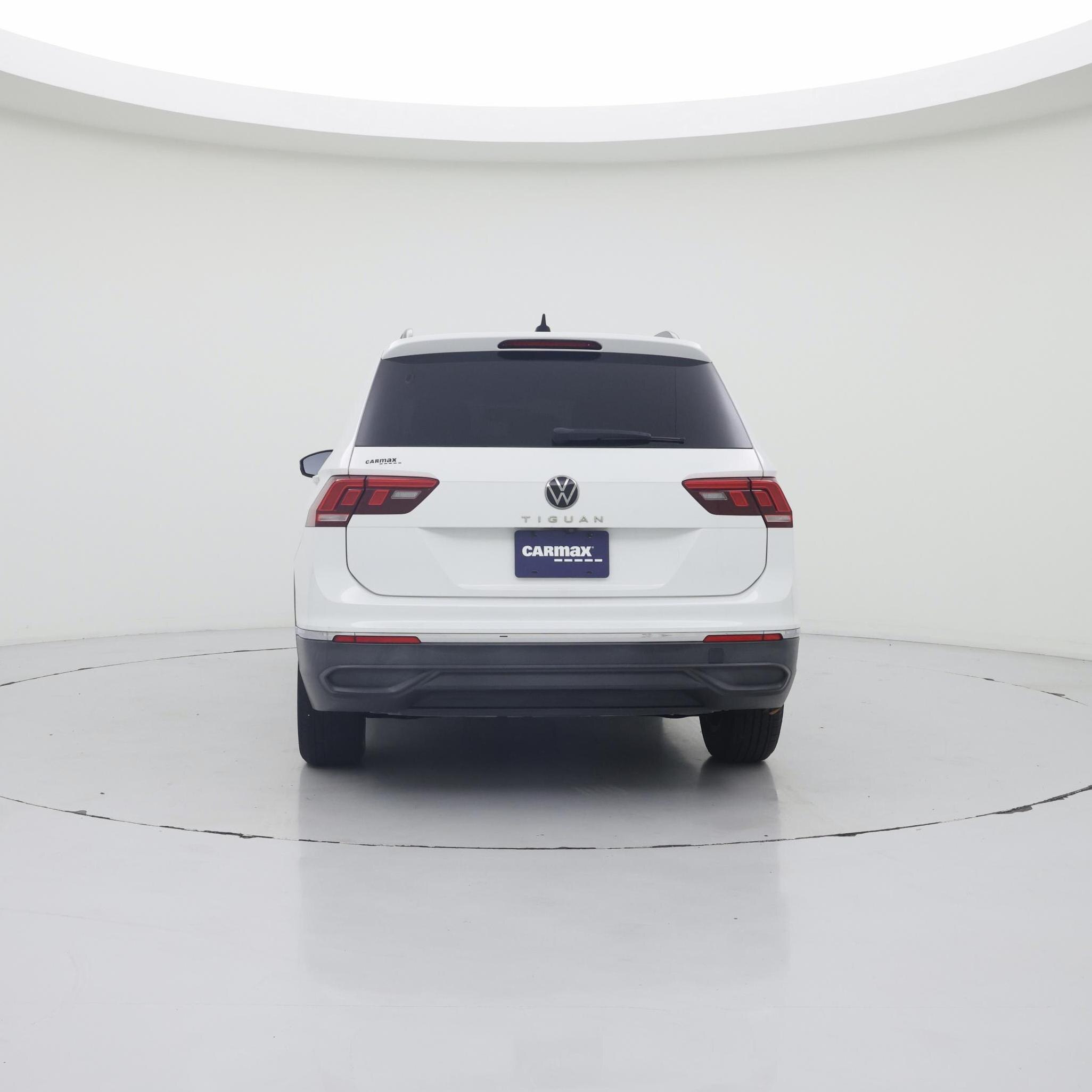 Thumbnail: 2022 Volkswagen Tiguan - 6