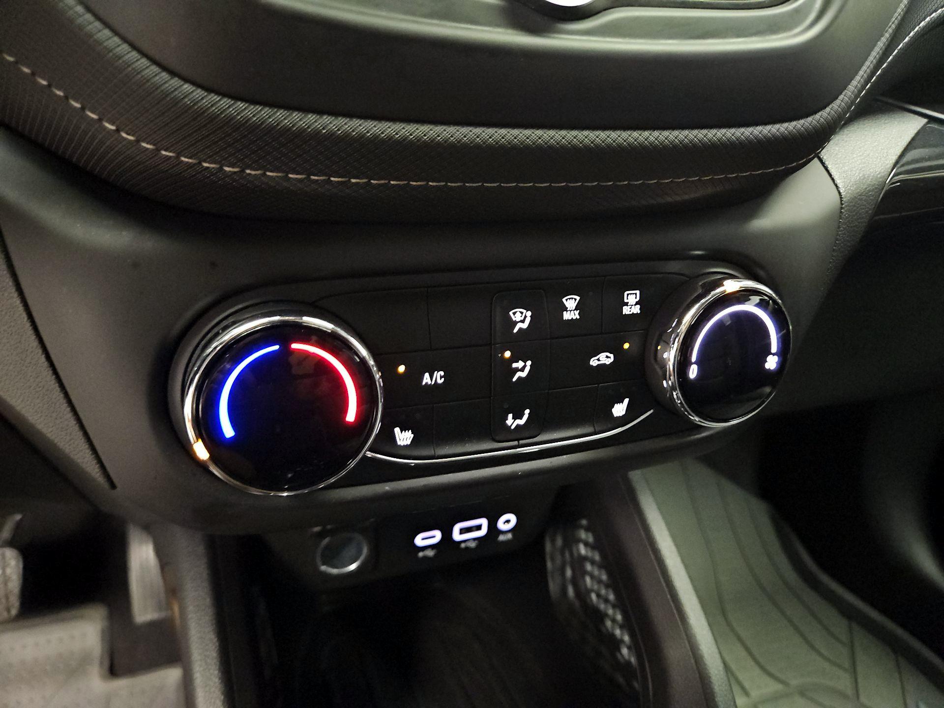 Thumbnail: 2023 Chevrolet TrailBlazer - 16